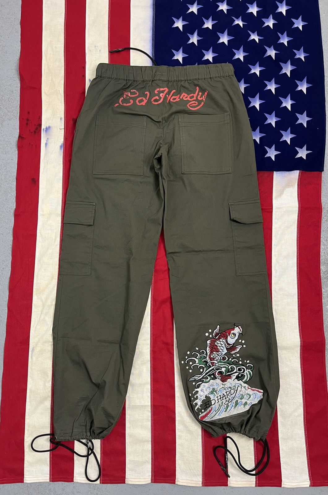 Ed Hardy Ed Hardy khaki cargo pants "Koi Leaper" Size US 38 / EU 54 - 1 Thumbnail