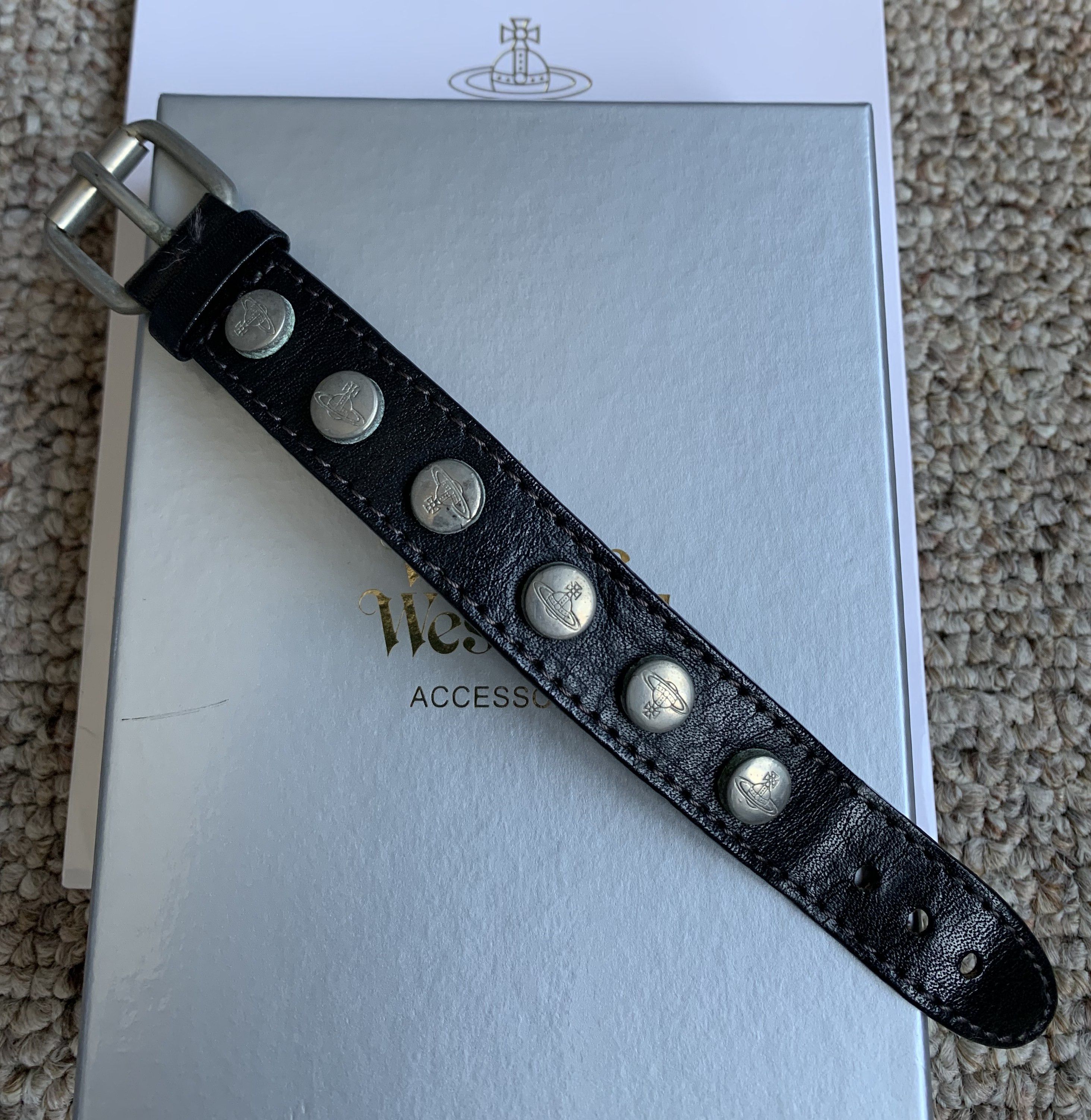 Vivienne Westwood S/S 2003 Vivenne Westwood Studded Leather Orb Bracelet +box Size ONE SIZE - 2 Thumbnail