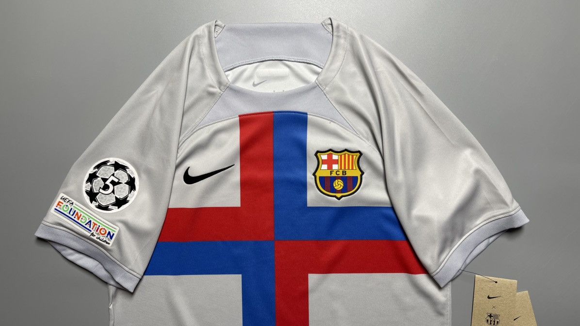 Nike × Vintage BARCELONA NIKE 2022/2023 SOCCER THIRD JERSEY #9 LEWANDOWSKI Size US M / EU 48-50 / 2 - 3 Thumbnail