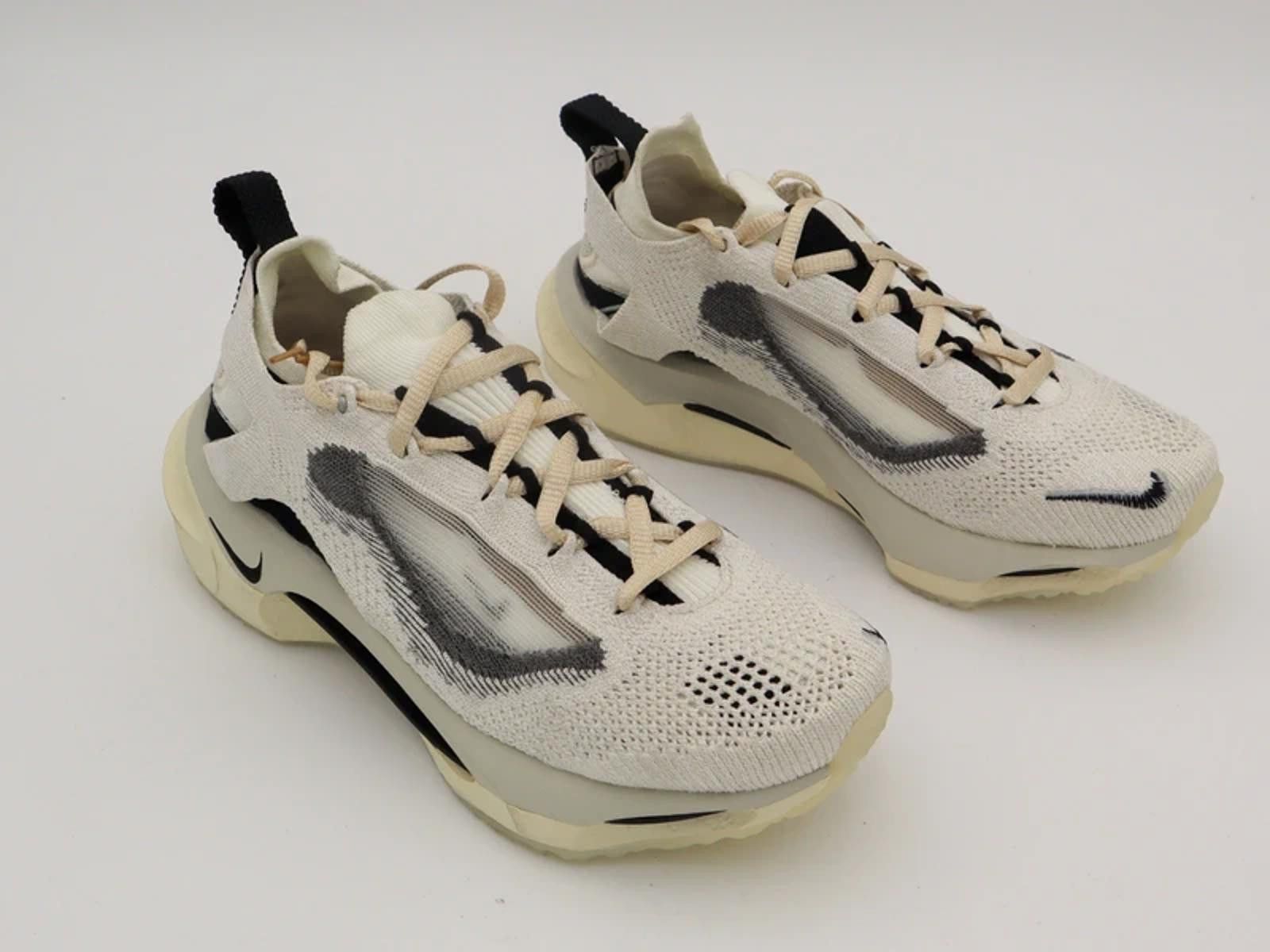 Nike Nike Spark Flyknit - DD1901 001 - Cream Black Sneakers Size US 5 / IT 35 - 1 Thumbnail