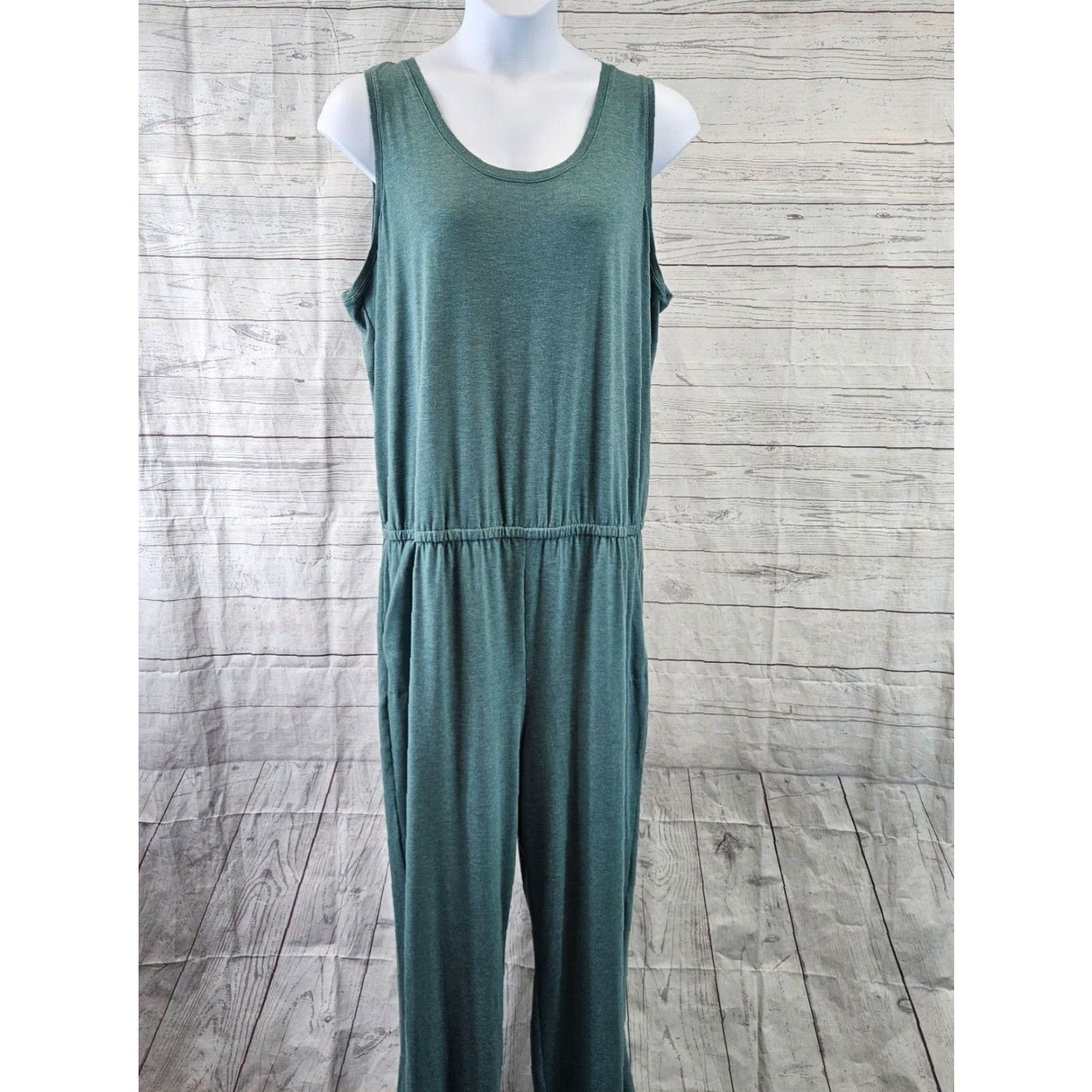 Vintage **Womens Logo Lounge Green Jumpsuit Size 2X With Pockets** User: **Logo Lounge Womens Green Jumpsuit Size 2X With Pockets** Size 40" / US 18 - 2 Thumbnail