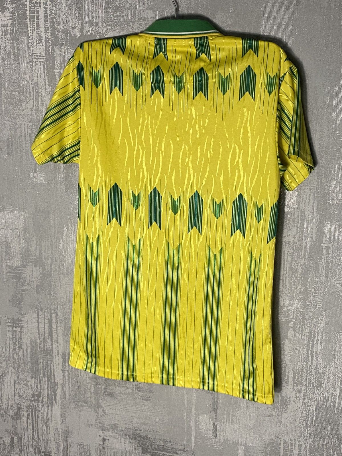 Vintage Vintage 1988 Celtic Away Soccer Jersey CR Smith Size US S / EU 44-46 / 1 - 2 Thumbnail