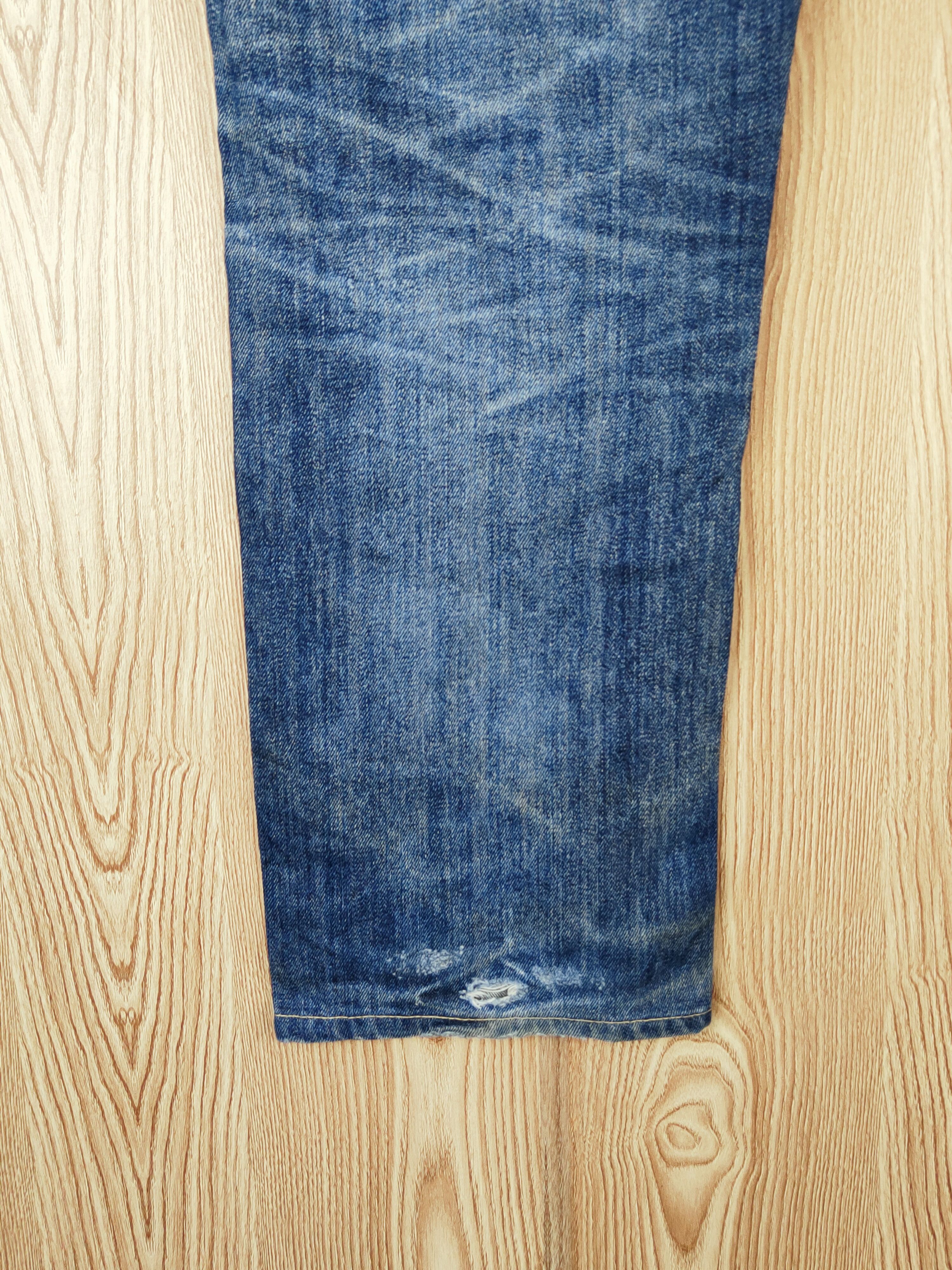 Japanese Brand Uniqlo fabric by kaihara Distressed Ripped Jeans #W947 Size US 36 / EU 52 - 10 Thumbnail