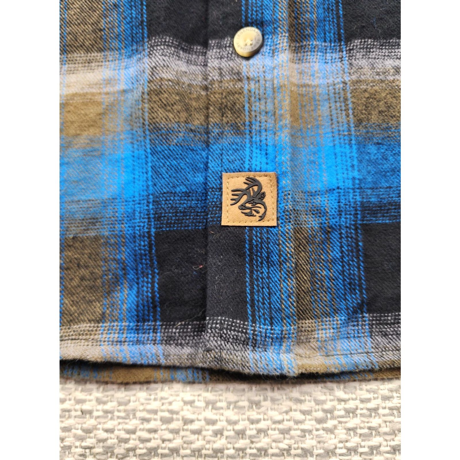 Vintage Legendary Whitetails Shirt Mens XL Blue Plaid Flannel Button-Down Shirt Size US XL / EU 56 / 4 - 7 Thumbnail