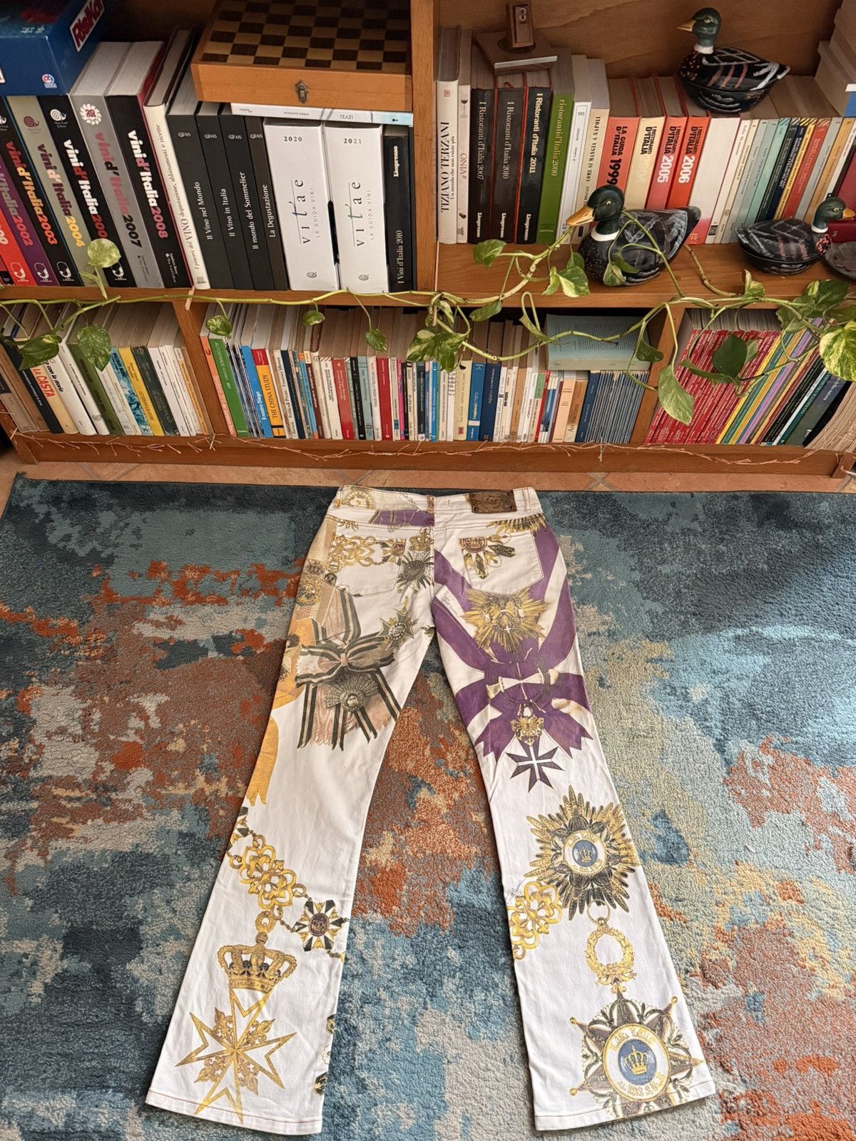 Just Cavalli Archive Just Cavalli Gold Royalty Print Cross Vintage Pants Size 31" - 6 Thumbnail