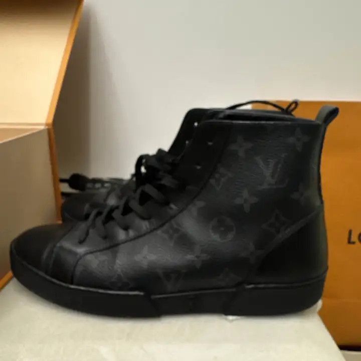 Louis Vuitton Black Monogram High-Top Sneakers -2508