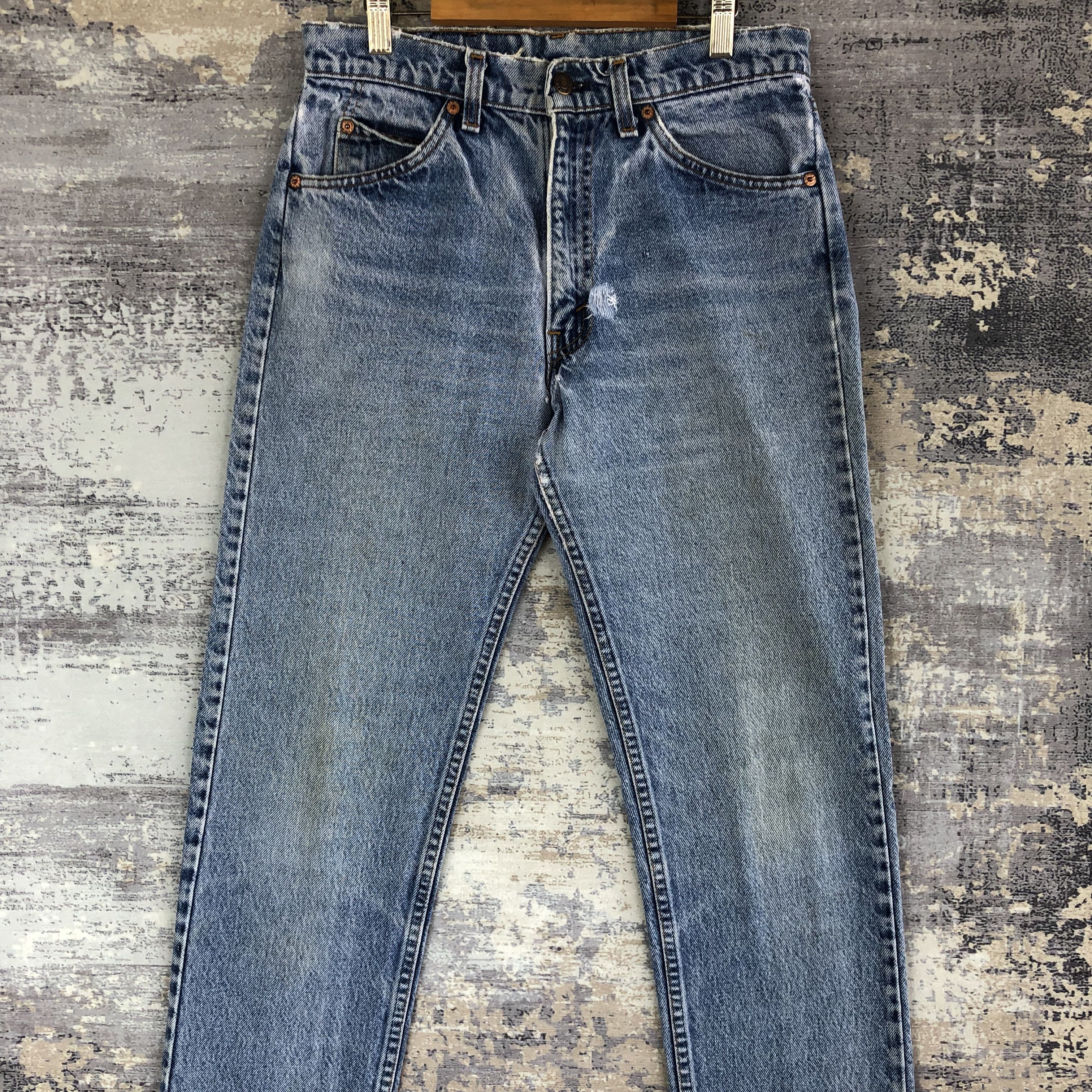Levi's Vintage 90s Levis Light Wash Jeans Levi's Destroyed Denim Size 28" / US 6 / IT 42 - 3 Thumbnail