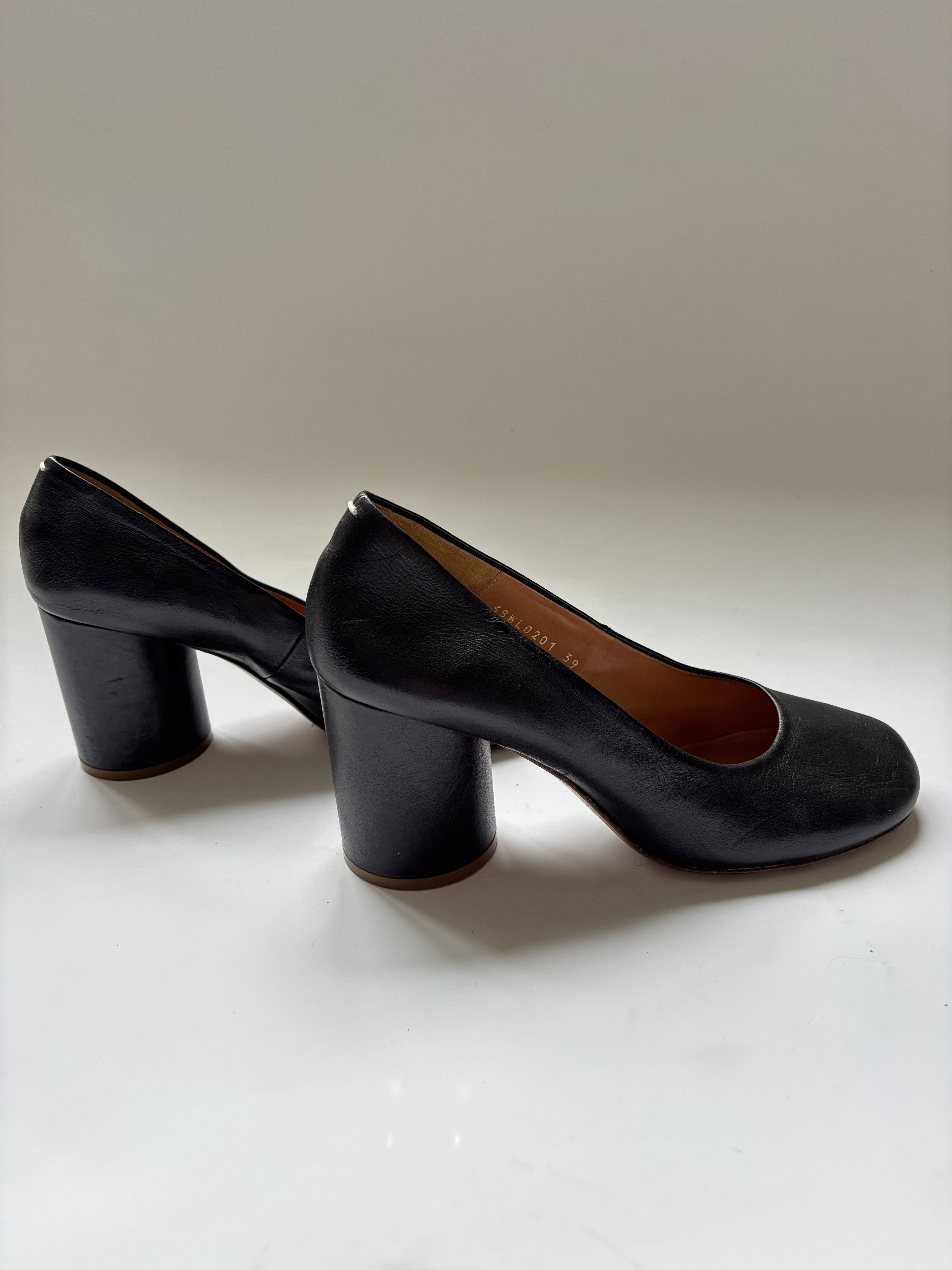 Maison Margiela ⚡️QUICK SALE⚡️Margiela Black Round Toe, Round Heel Pumps Size US 9 / IT 39 - 6 Thumbnail