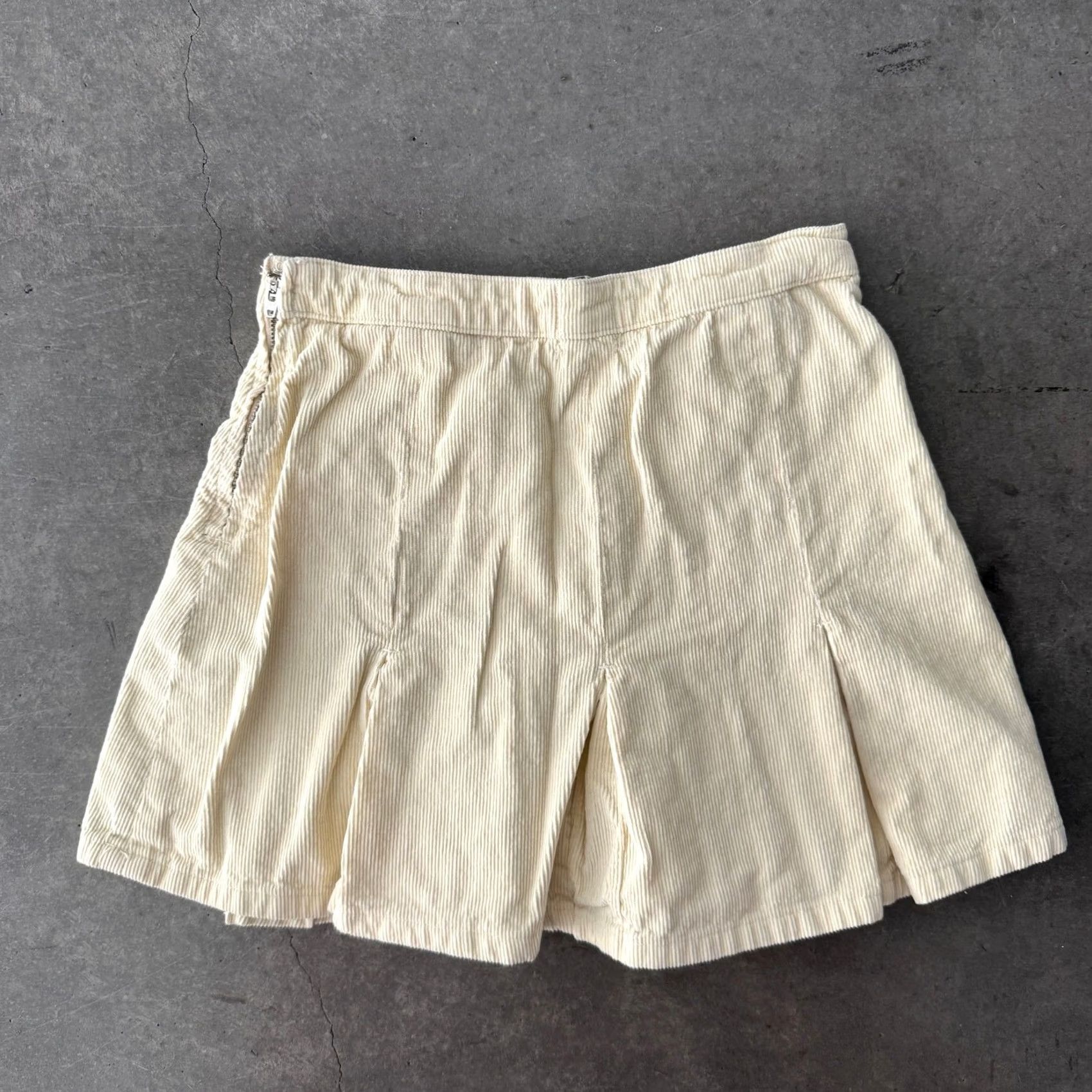 Bdg VINTAGE BDG Skirt Women Short Mini Yellow Corduroy Pleated S 26 Size 28" / US 6 / IT 42 - 2 Thumbnail
