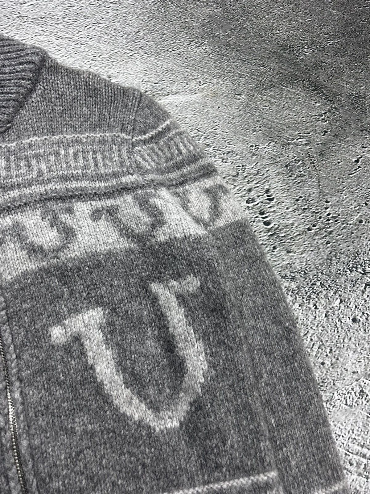 True Religion True Religion vintage grey zip sweater Y2K alpaca merino Size US M / EU 48-50 / 2 - 2 Thumbnail
