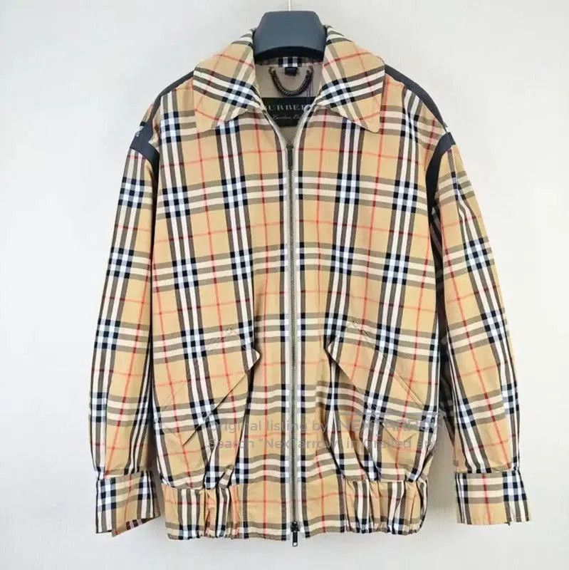 Burberry Burberry Women's Khaki Cotton Jacket. Size S / US 4 / IT 40 - 1 Thumbnail