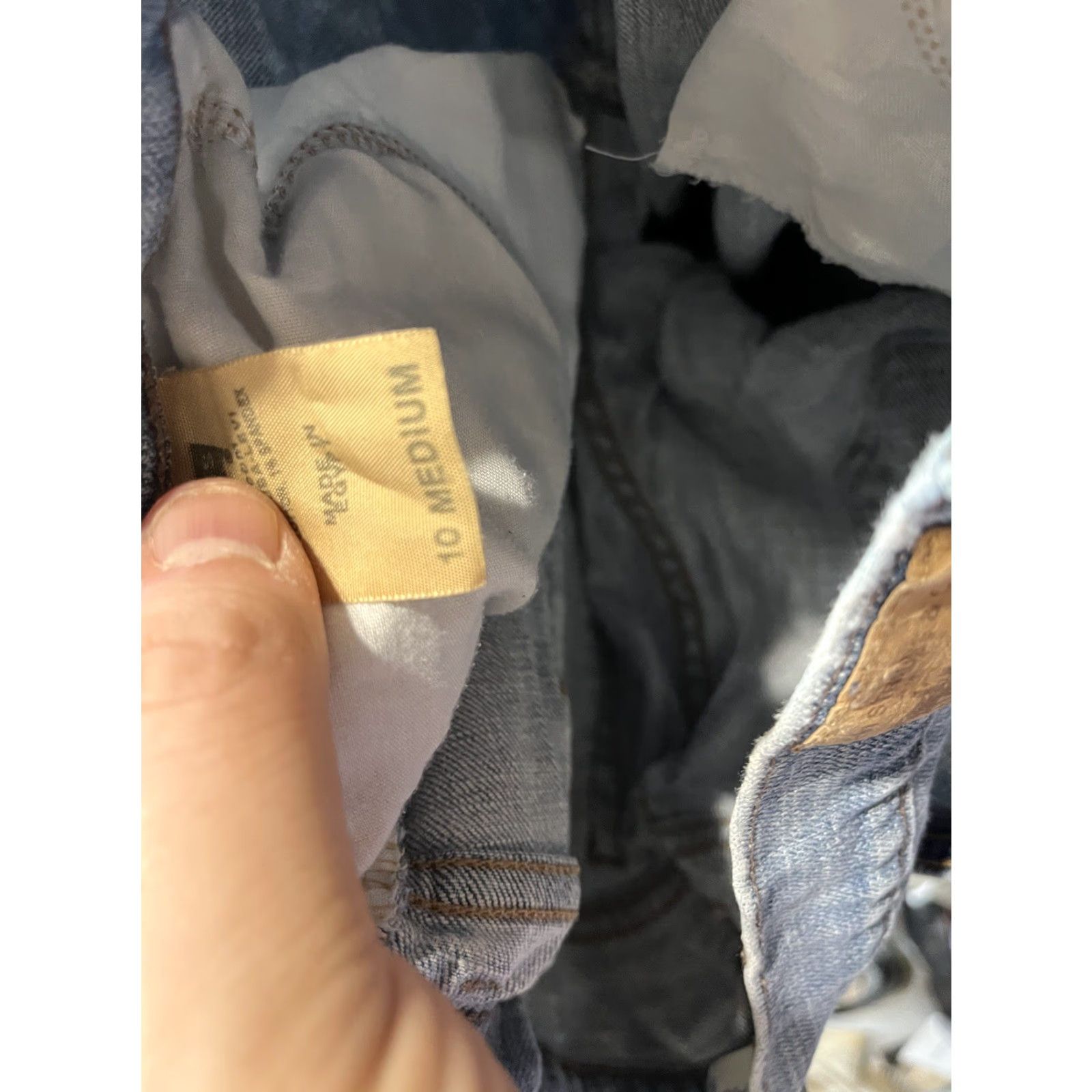 Levi's VINTAGE Levi's Jeans Womens 10 Medium Blue 505 Straight Leg Zip Fly Casual Size 32" / US 10 / IT 46 - 6 Thumbnail
