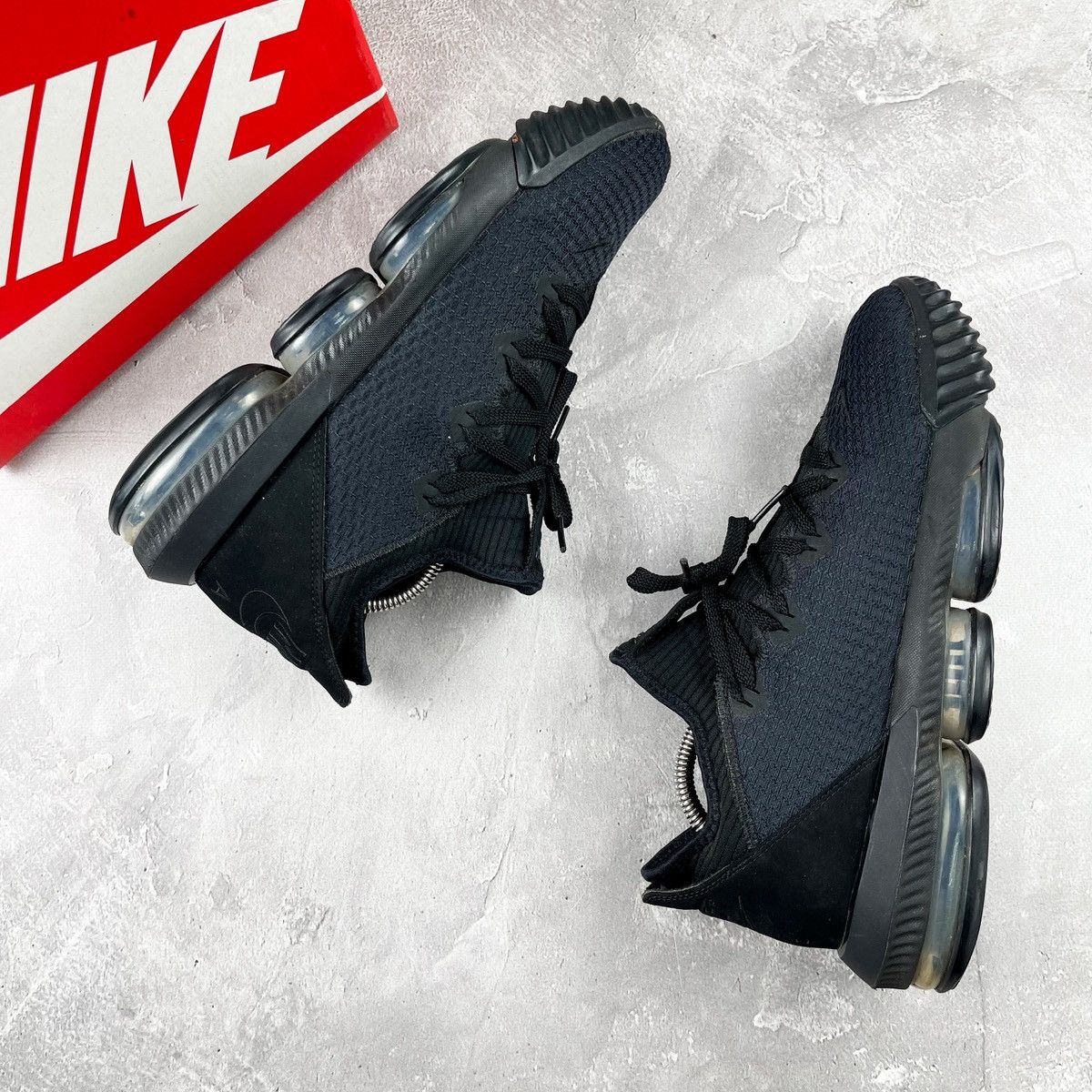 Nike Nike Lebron 16 Men's Low Basketball Shoes US 10 Size US 10 / EU 43 - 4 Thumbnail