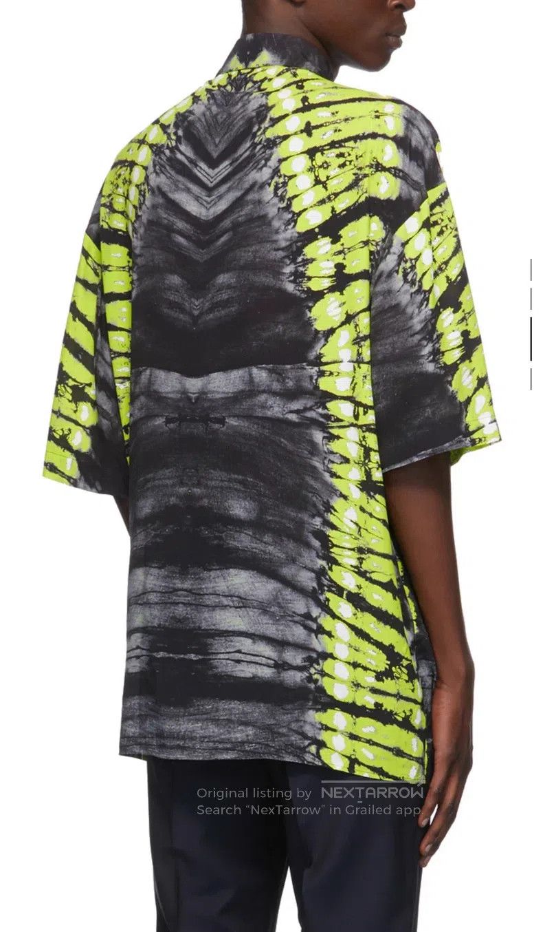 Valentino Valentino Fluorescent green flower markings symmetrical pr Size US M / EU 48-50 / 2 - 2 Thumbnail