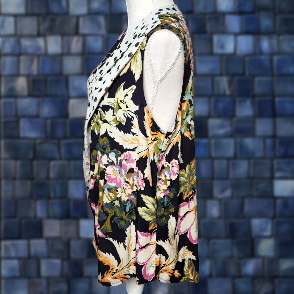 Soft Surroundings Soft Surroundings Tank Top Flor De Pluma Drapey Floral Sleeveless M Multicolor V-Neck Womens Size M / US 6-8 / IT 42-44 - 1 Thumbnail