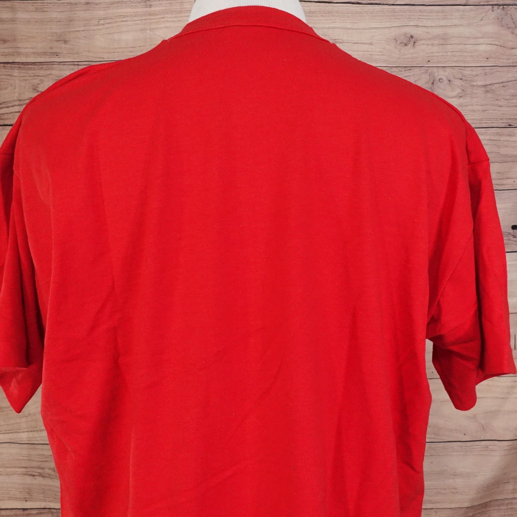 Fruit Of The Loom VINTAGE Fruit of the Loom ST LOUIS VA CENTER VETERAN T-SHIRT 1995 90s RED XL UNISEX Size US XL / EU 56 / 4 - 5 Thumbnail