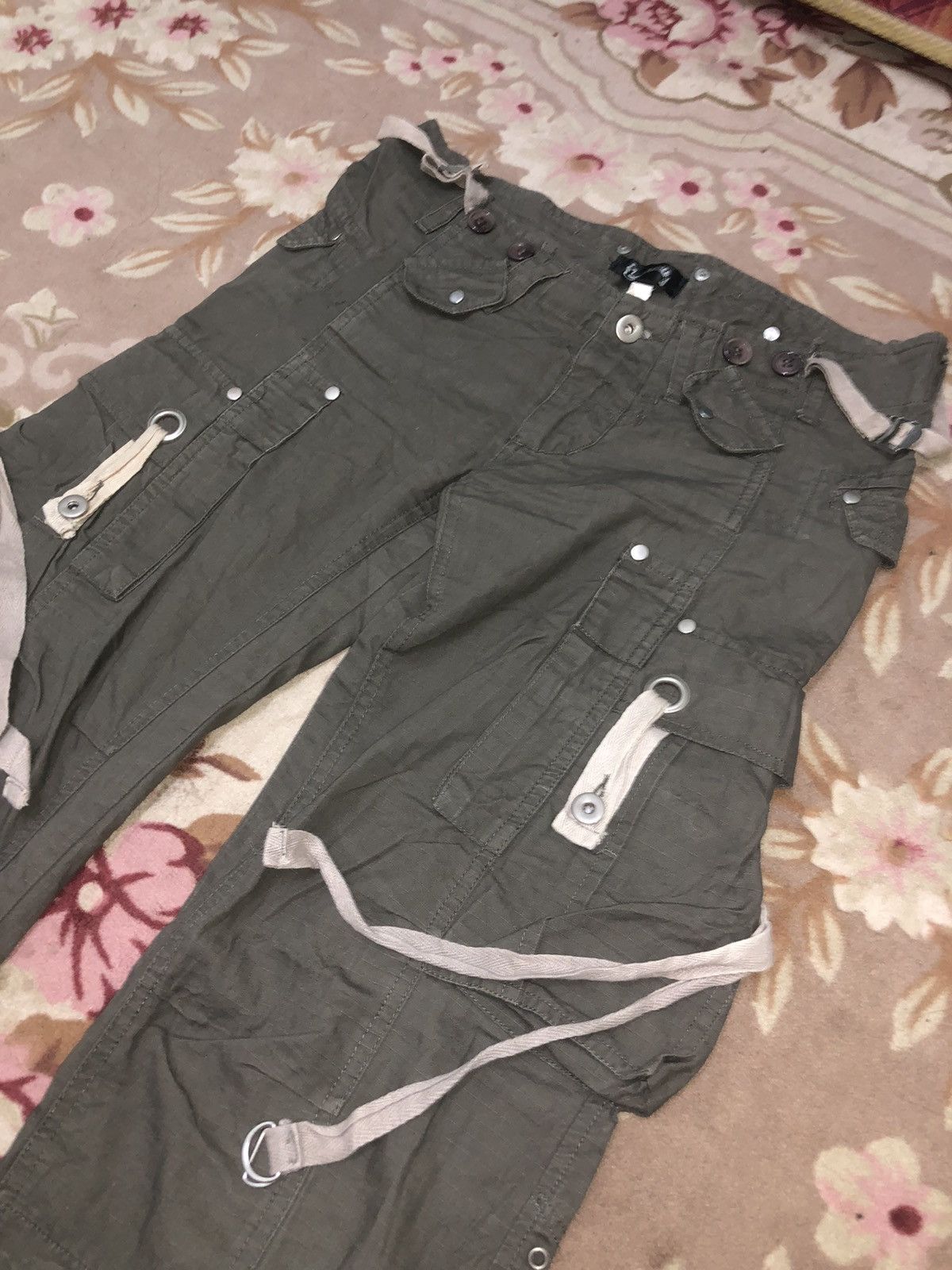 Japanese Brand Y2K Cargo Pants with Straps – Dark Grey Utility Streetwear Size US 31 - 4 Thumbnail