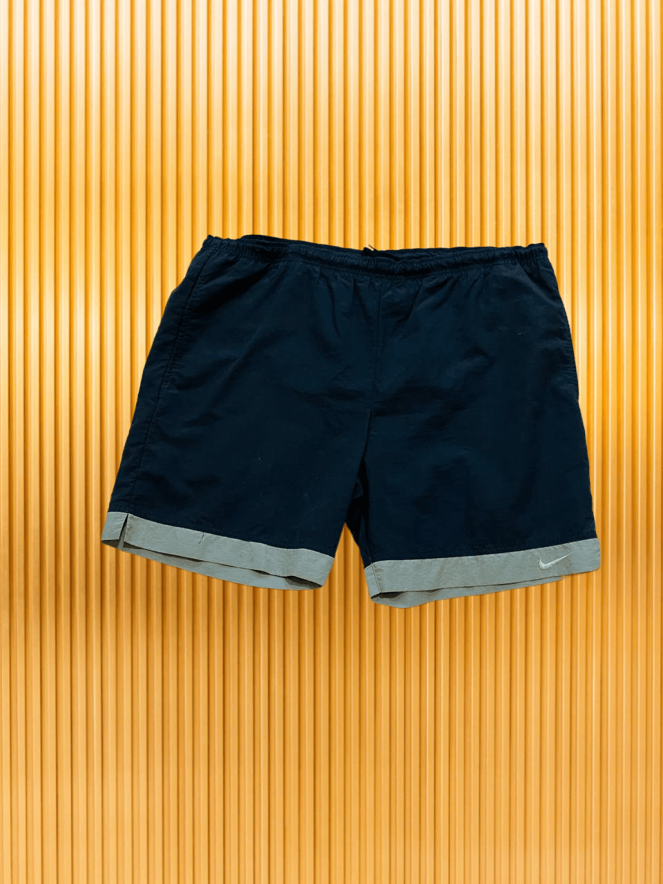 Nike Y2K Vintage Nike shorts logo Size US 36 / EU 52 - 1 Thumbnail