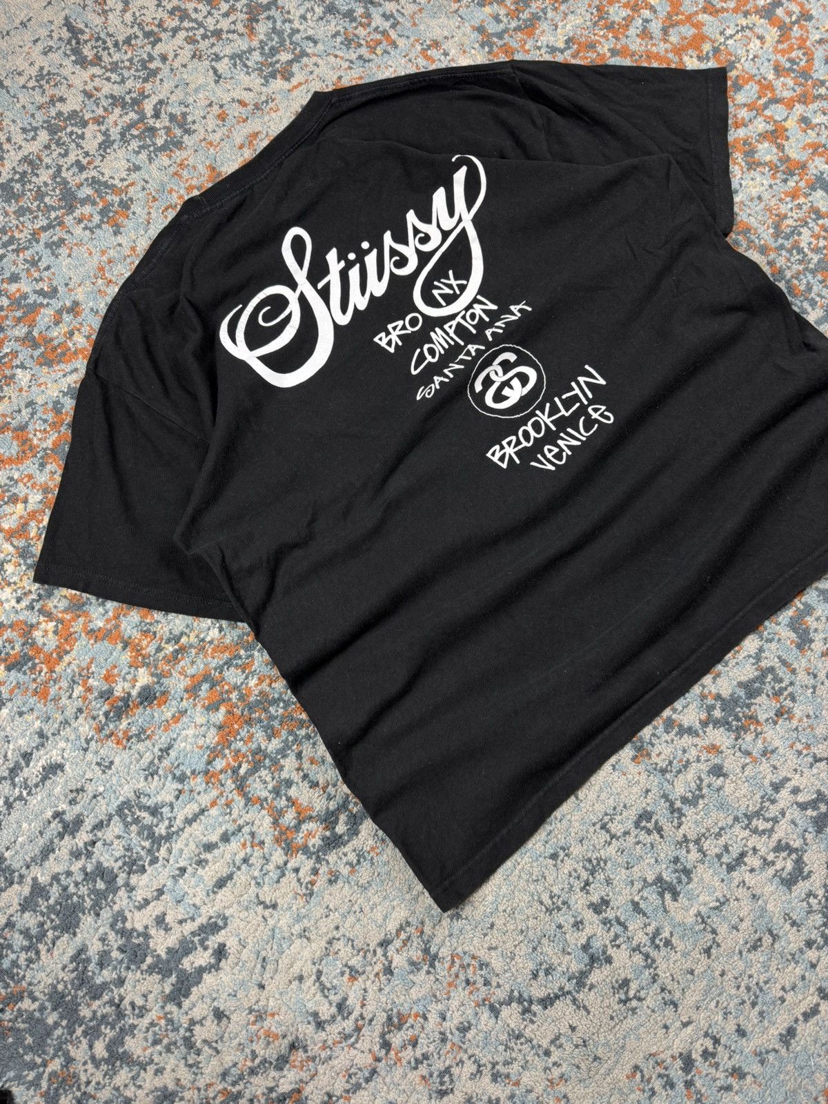 Stussy × Vintage Vintage y2k Stussy cities big logo graphic tee Size US L / EU 52-54 / 3 - 4 Thumbnail