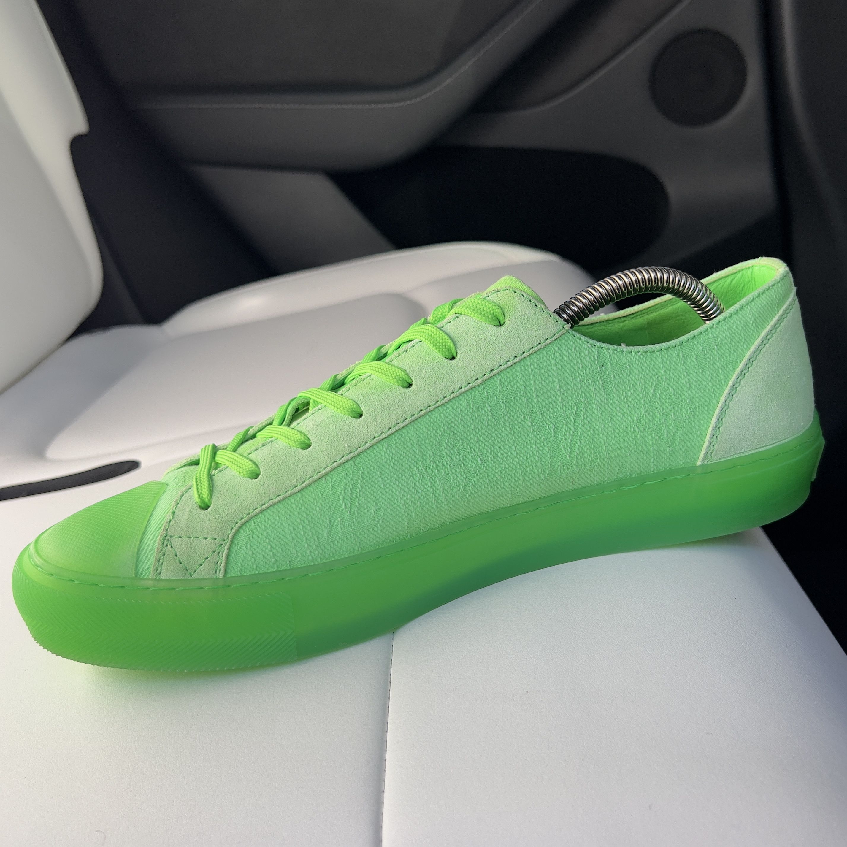 Louis Vuitton Louis Vuitton Tattoo Monogram Sneaker Neon Green Fabric Size US 8.5 / EU 41-42 - 9 Thumbnail