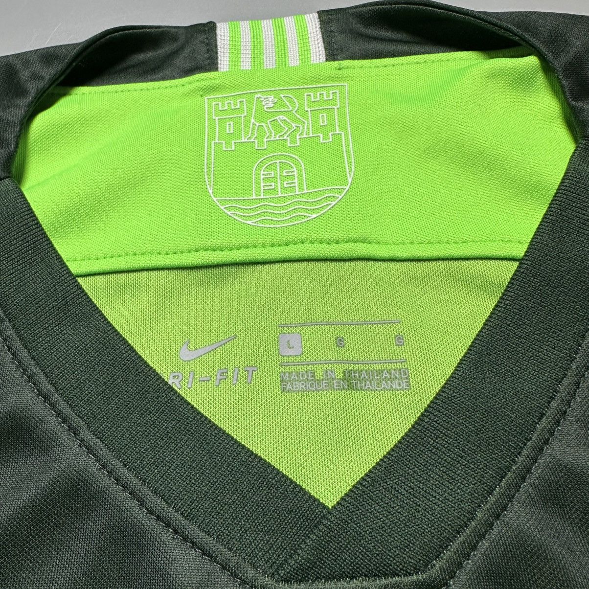 Nike WOLFSBURG NIKE 2019/2020 FOOTBALL HOME JERSEY #9 WEGHORST Size US L / EU 52-54 / 3 - 6 Thumbnail