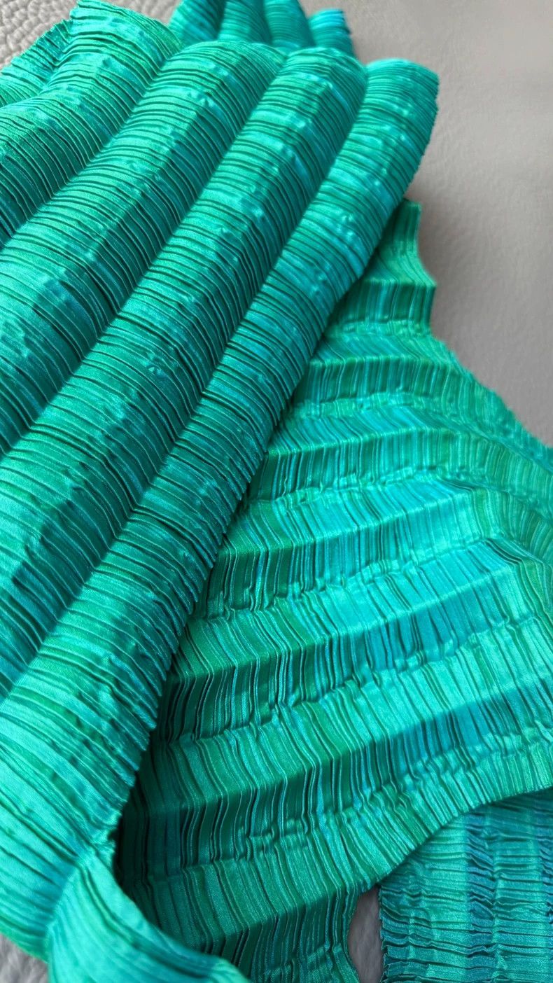 Issey Miyake Issey Miyake Green pleated long-sleeved shirt Size M / US 6-8 / IT 42-44 - 7 Thumbnail