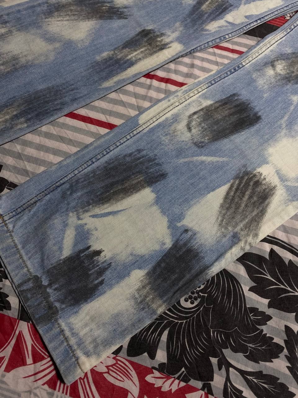 Japanese Brand Crazy Crash Dirty Baggy Faded Jean Japan Avant Garde Style Size US 34 / EU 50 - 15 Thumbnail