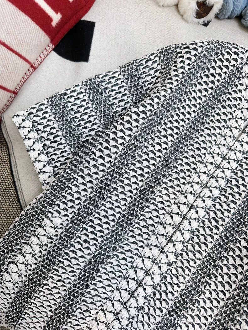 Chanel Chanel Black and white striped wavy knitted cardigan jacke Size XXS / US 00 / IT 34 - 3 Thumbnail
