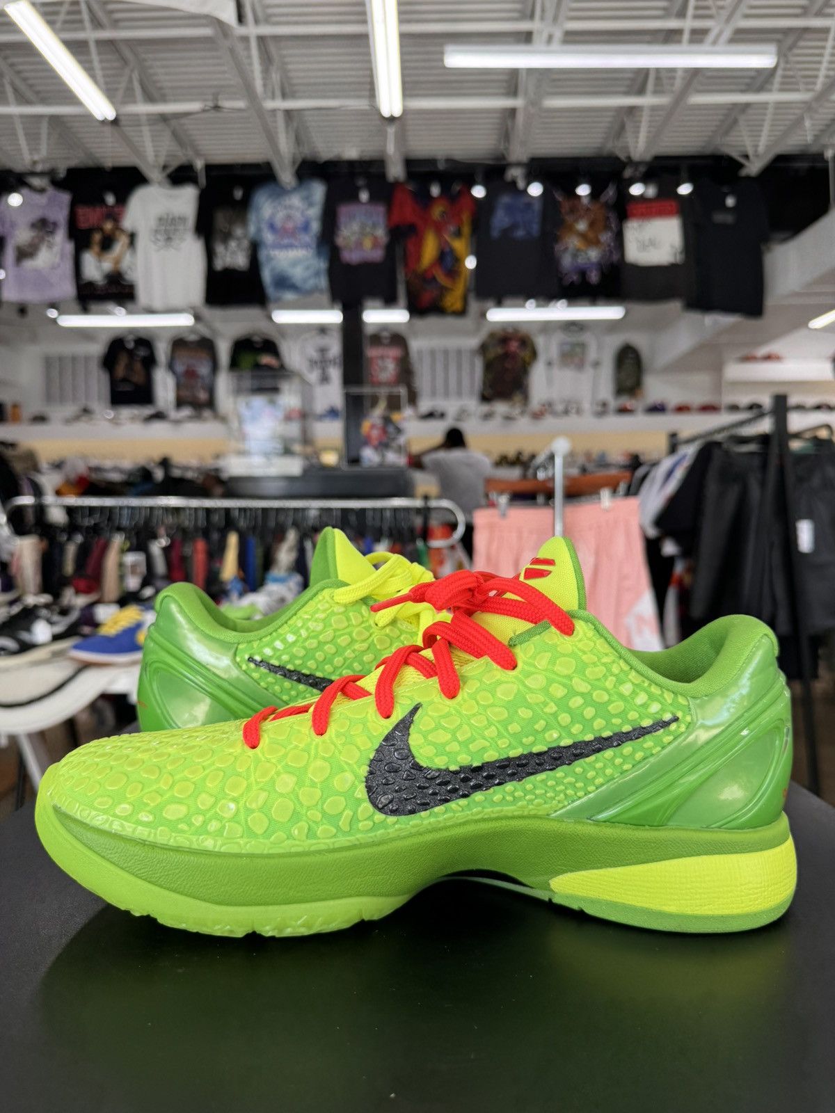 Nike Nike Kobe 6 Protro Grinch Size 9 (2020) Size US 9 / EU 42 - 4 Thumbnail