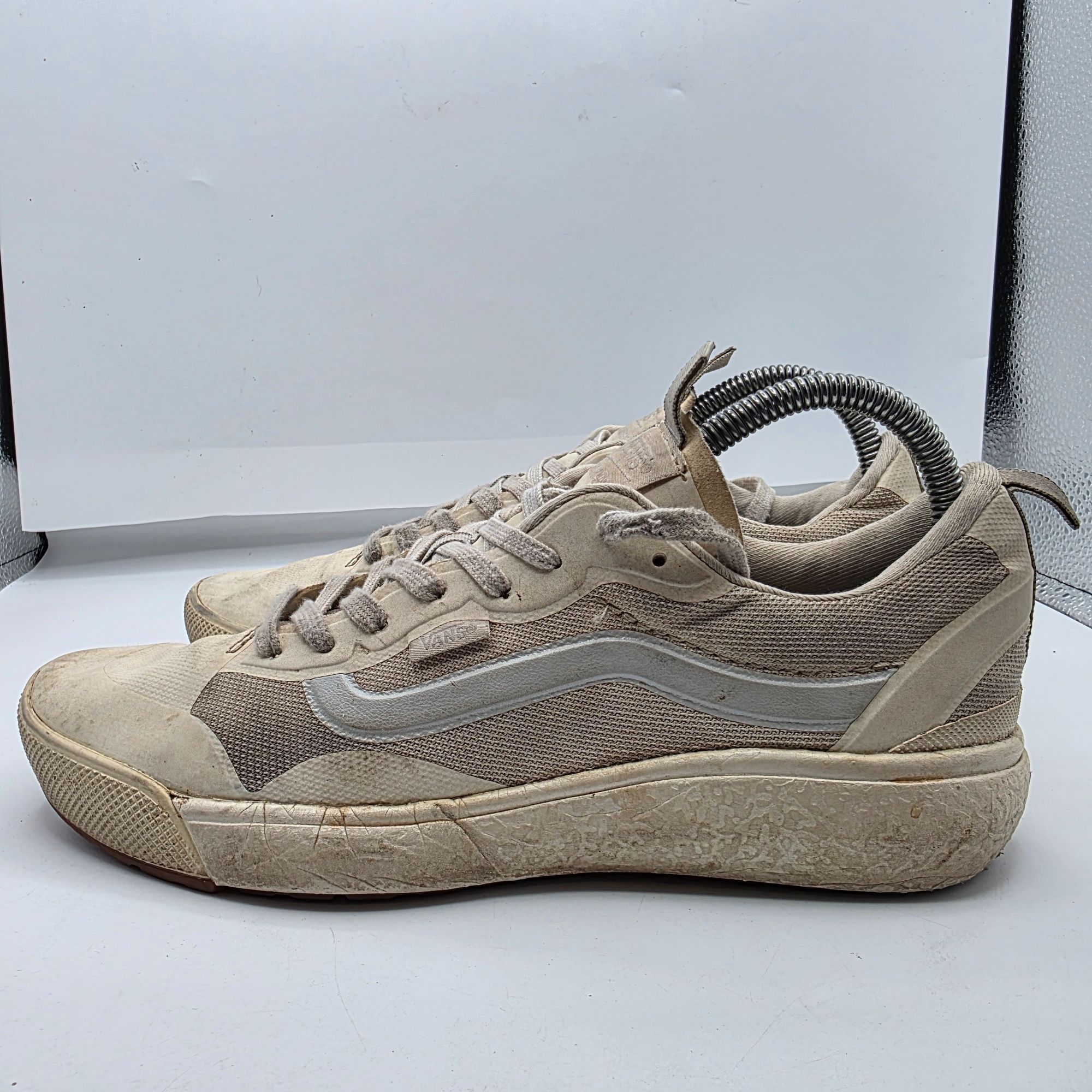 Vans Vans UltraRange Exo Womens Size 8.5 White Lightweight Lace U Size US 8.5 / IT 38.5 - 13 Thumbnail