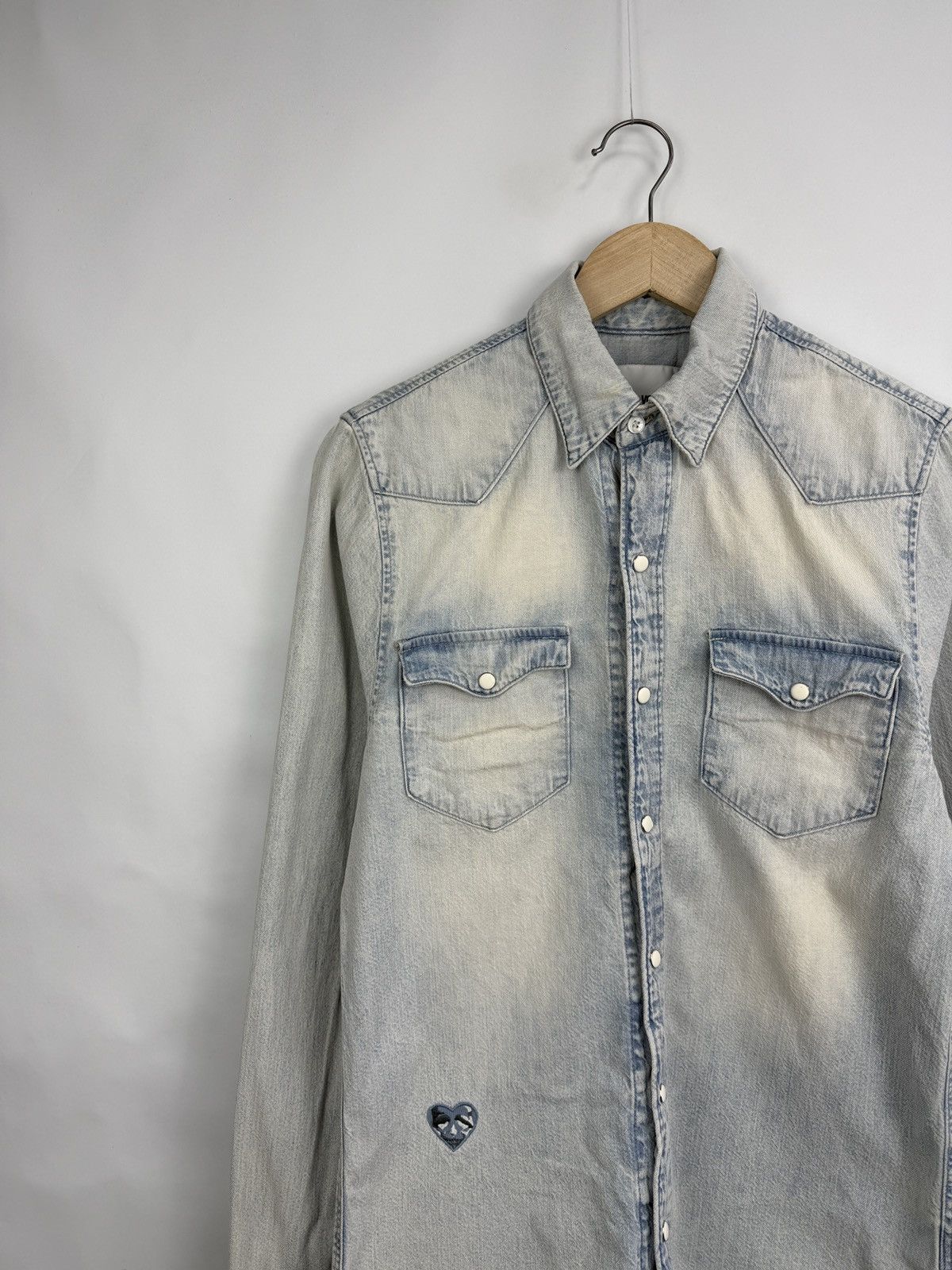 Zadig & Voltaire 🇫🇷 Y2K Zadig & Voltaire Skull Heart Happy Jeans Shirt Retro Size US S / EU 44-46 / 1 - 3 Thumbnail