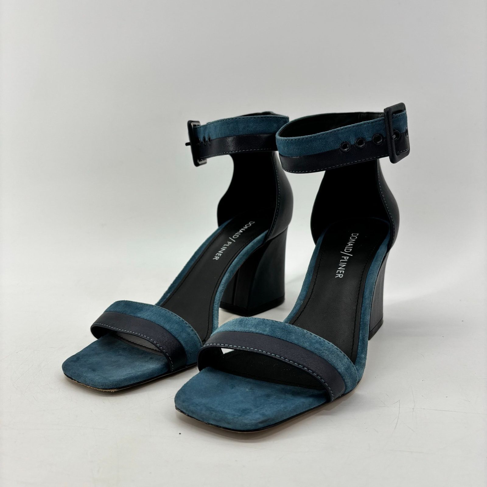 Donald Pliner Donald Pliner Watson Womens Size 7 Ankle Strap Blue Heels Size US 7 / IT 37 - 11 Thumbnail