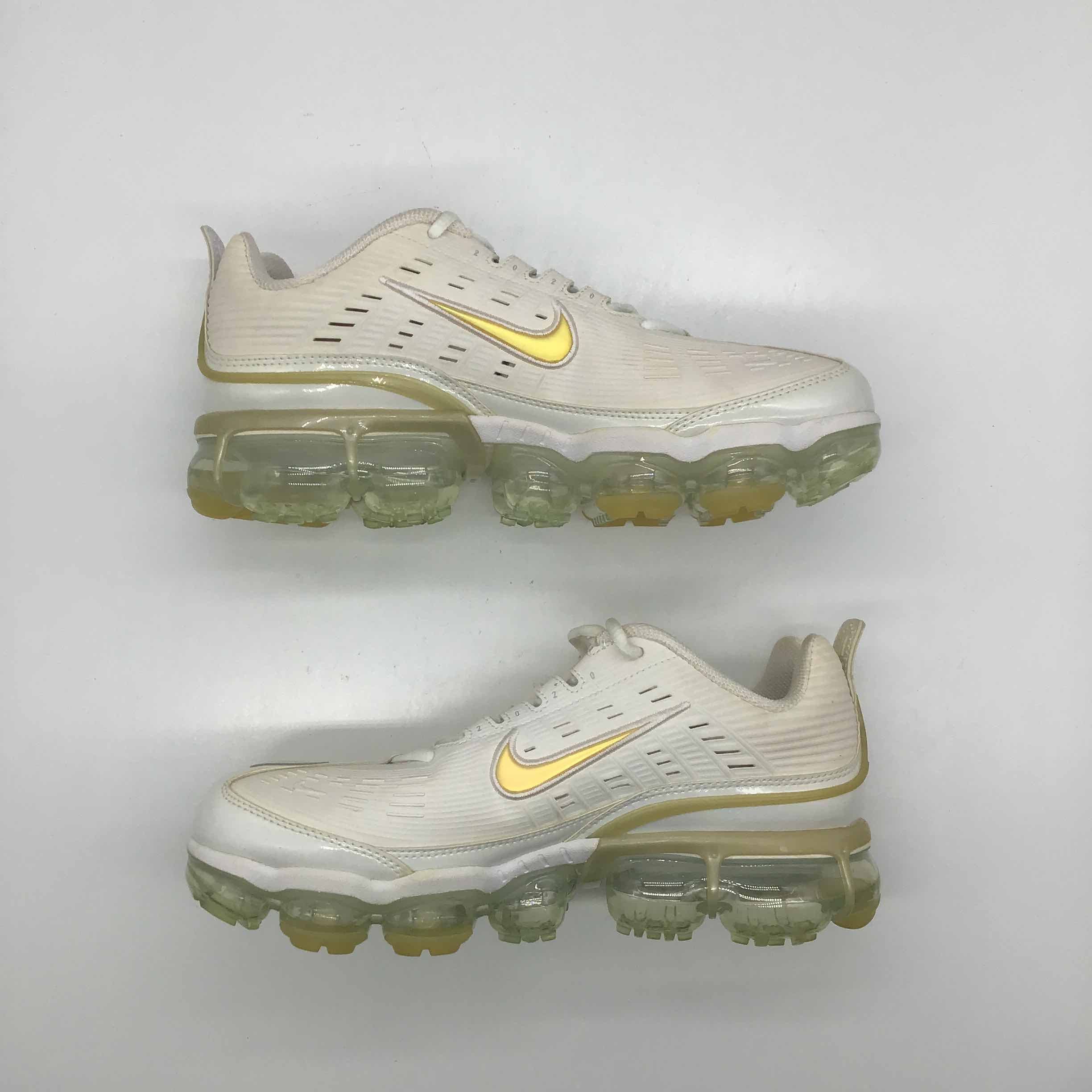 Nike Air VaporMax White/Gold-Metallic Nike Wmns Air VaporMax 360  main image 2