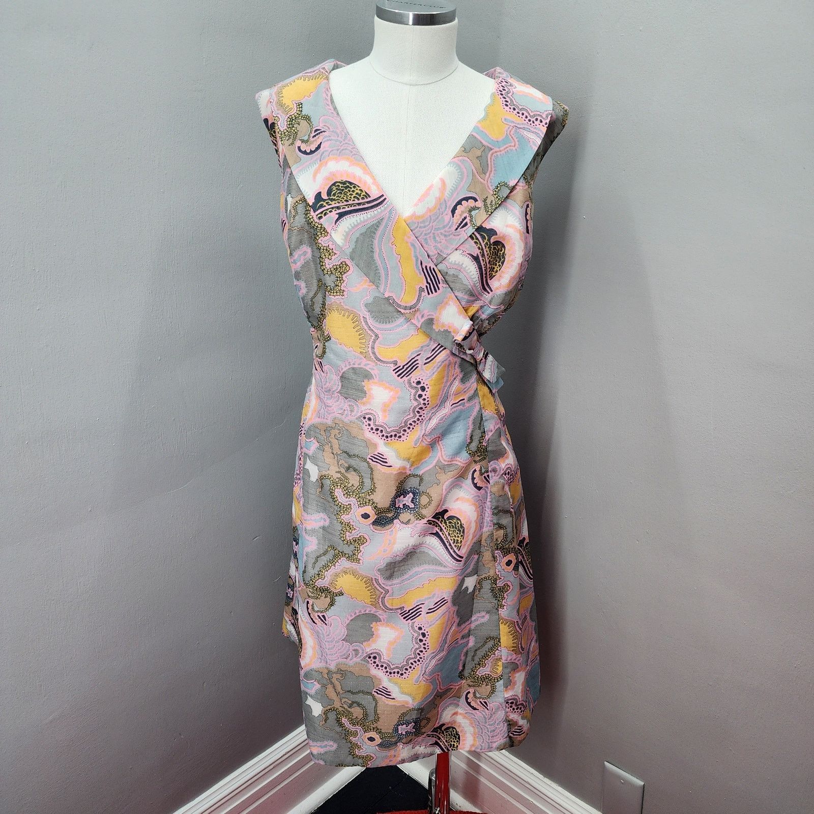 dress pants pockets flare out 1950s 60s Vintage Cat Applique Fit and Flare Dress by Juniorite / Extra Small
