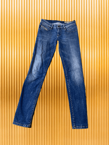 Diesel × Vintage Vintage Diesel Denim Jeans Skinny Fit Logo Size 26" / US 2 / IT 38 - 1 Thumbnail