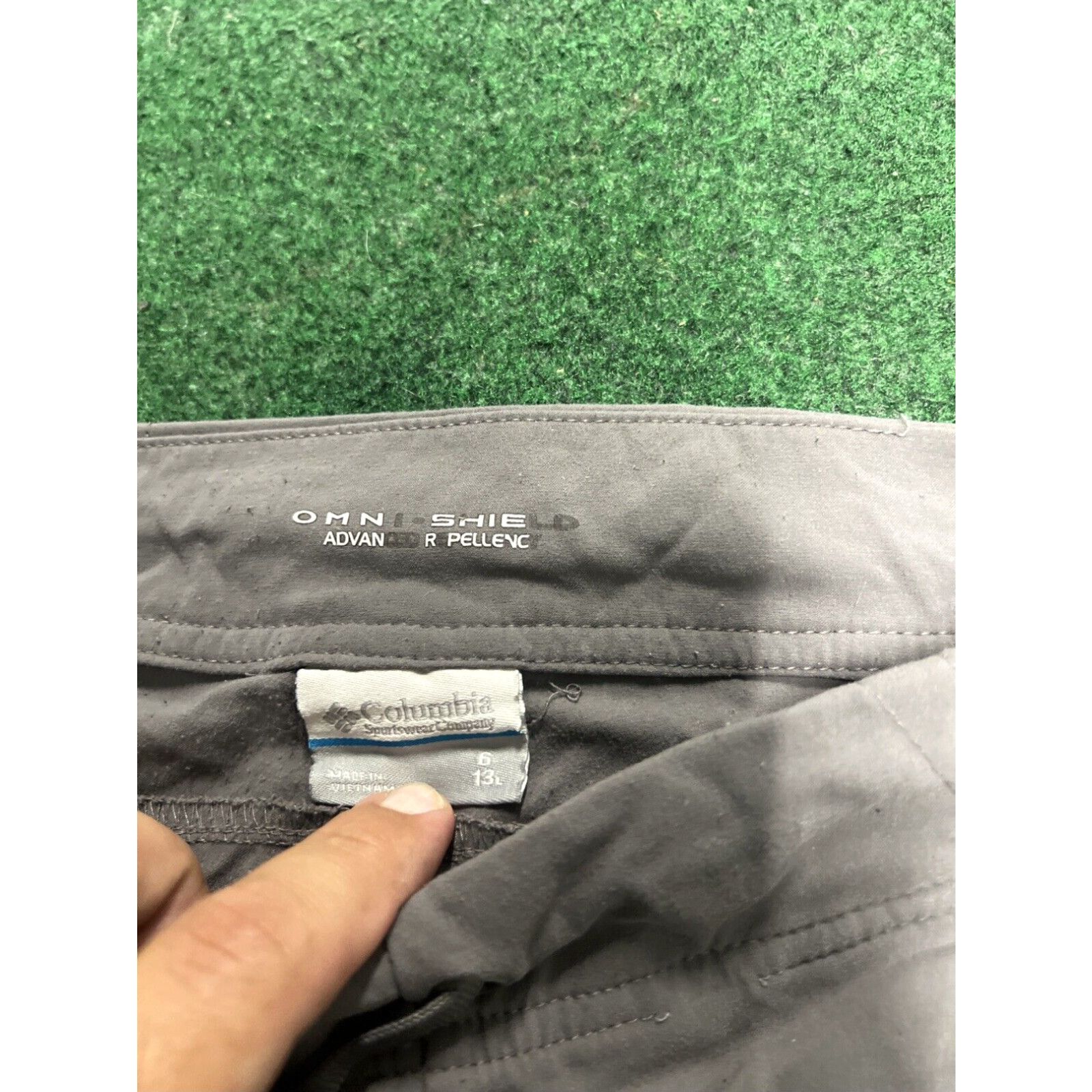 Vintage Columbia Women’s Capri Size 6 Grey Outdoor Hiking Camping Size ONE SIZE - 5 Thumbnail
