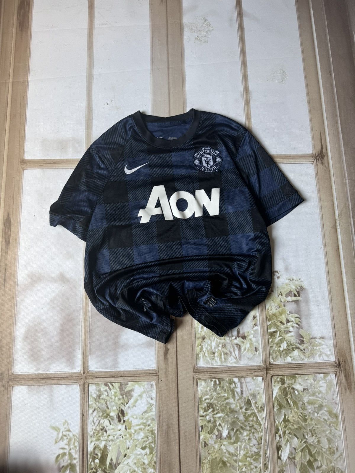 Nike Vintage Nike Manchester United 2012/13 Away Jersey - AON Size US M / EU 48-50 / 2 - 1 Thumbnail