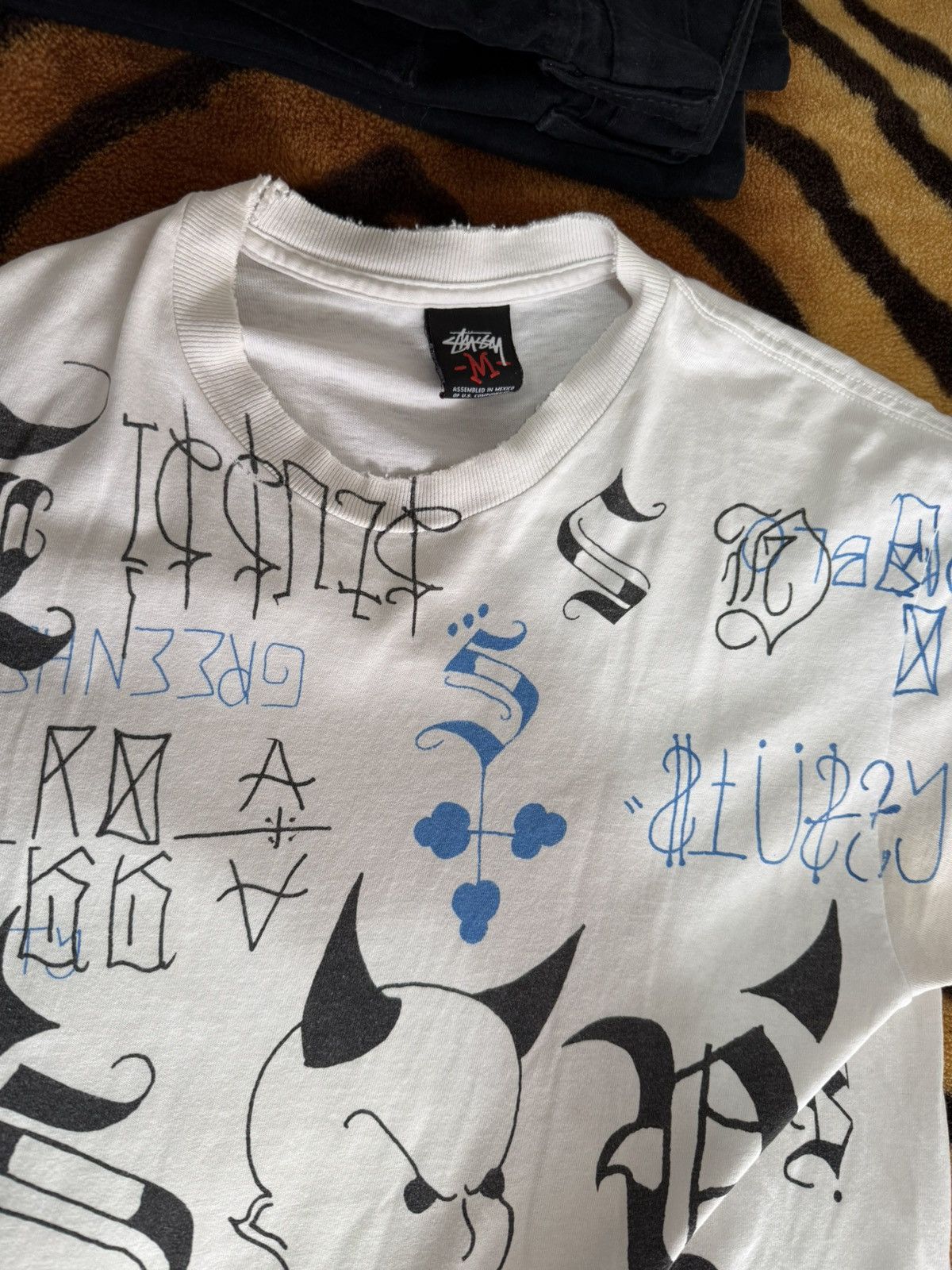 Stussy Stussy Vintage Tattoo Shirt Size US L / EU 52-54 / 3 - 3 Thumbnail