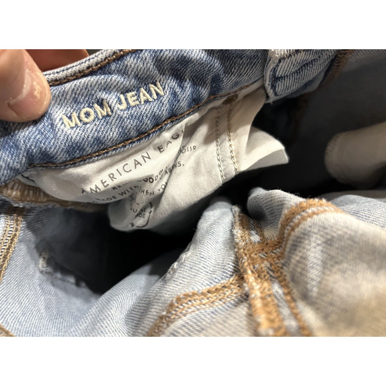 American Eagle Outfitters American Eagle Jeans Size 0 Short Blue Mom Jean Tapered Leg Stretch Denim 90s Womens Size 25" / US 0 / IT 36 - 5 Thumbnail