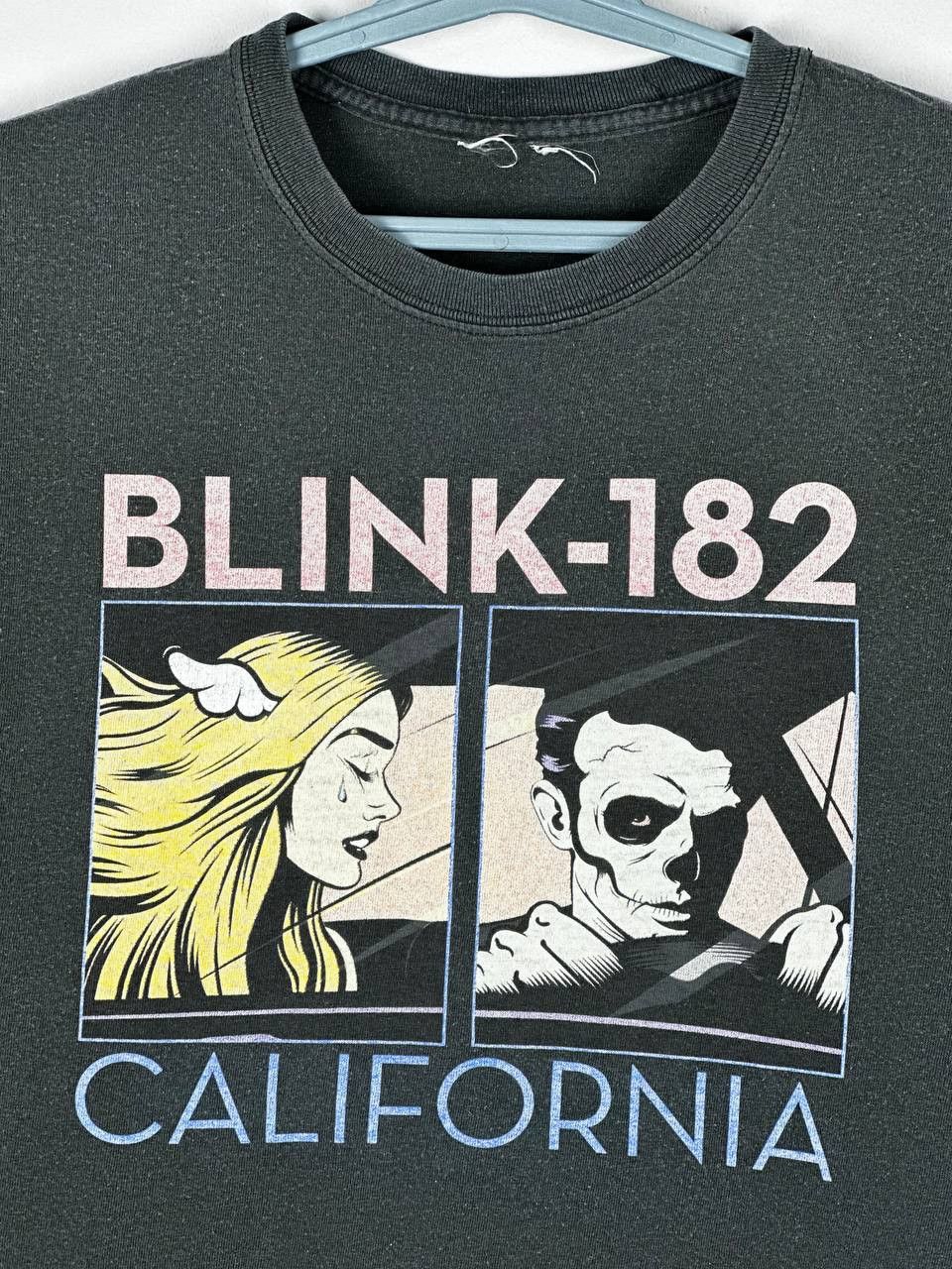 Band Tees Blink 182 Big Logo Punk Rock Band Faded T Shirt Size US M / EU 48-50 / 2 - 4 Thumbnail