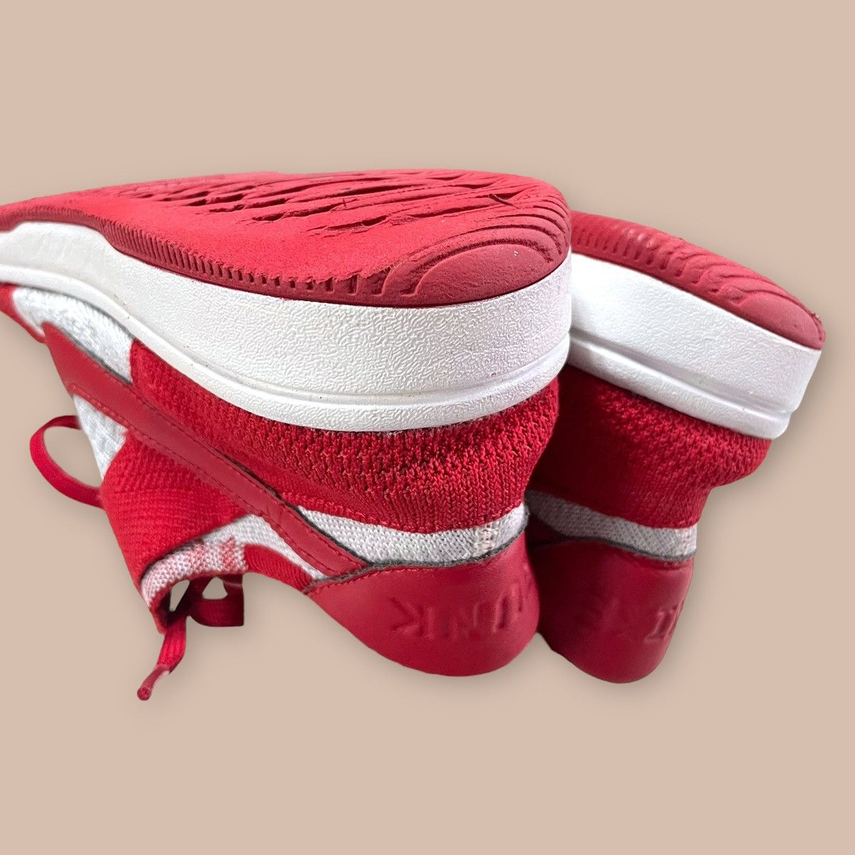 Nike Nike Dunk Low FLYKNIT "University Red" Size US 9 / EU 42 - 20 Thumbnail