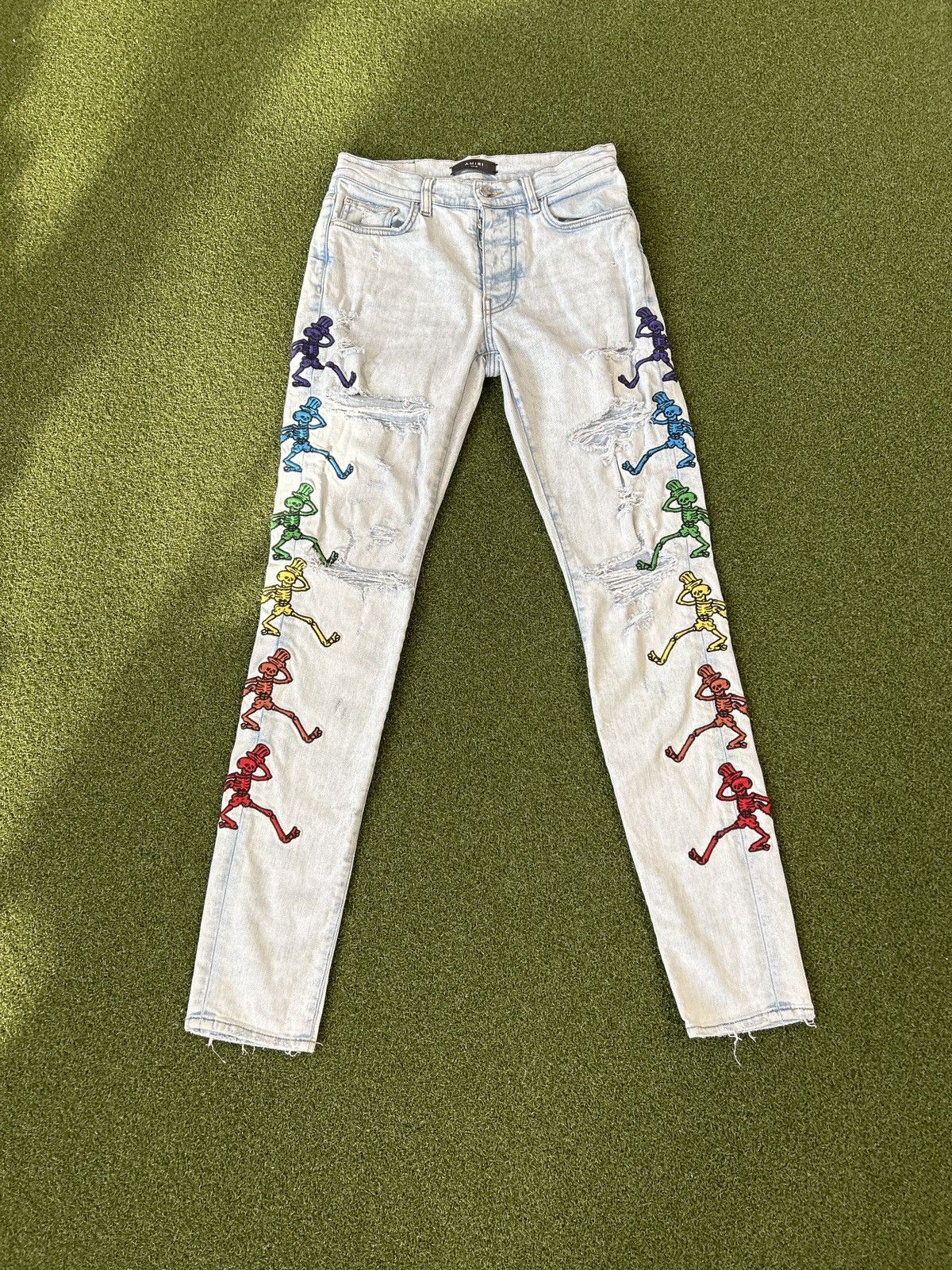 Amiri Amiri Grateful Dead embroidered jeans in vintage sky indigo Size US 29 - 1 Thumbnail