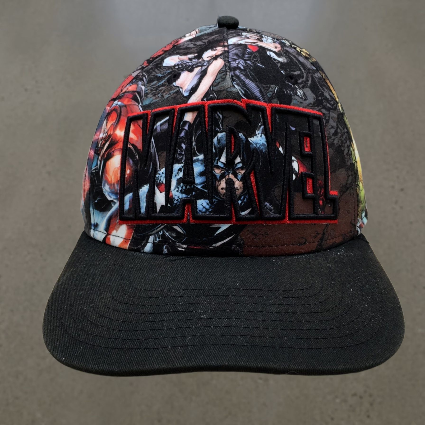 Vintage Marvel Universe Hat Mens Black OS Adjustable Flat Brim Embroidered Logo Snapback Hat Size ONE SIZE - 1 Thumbnail