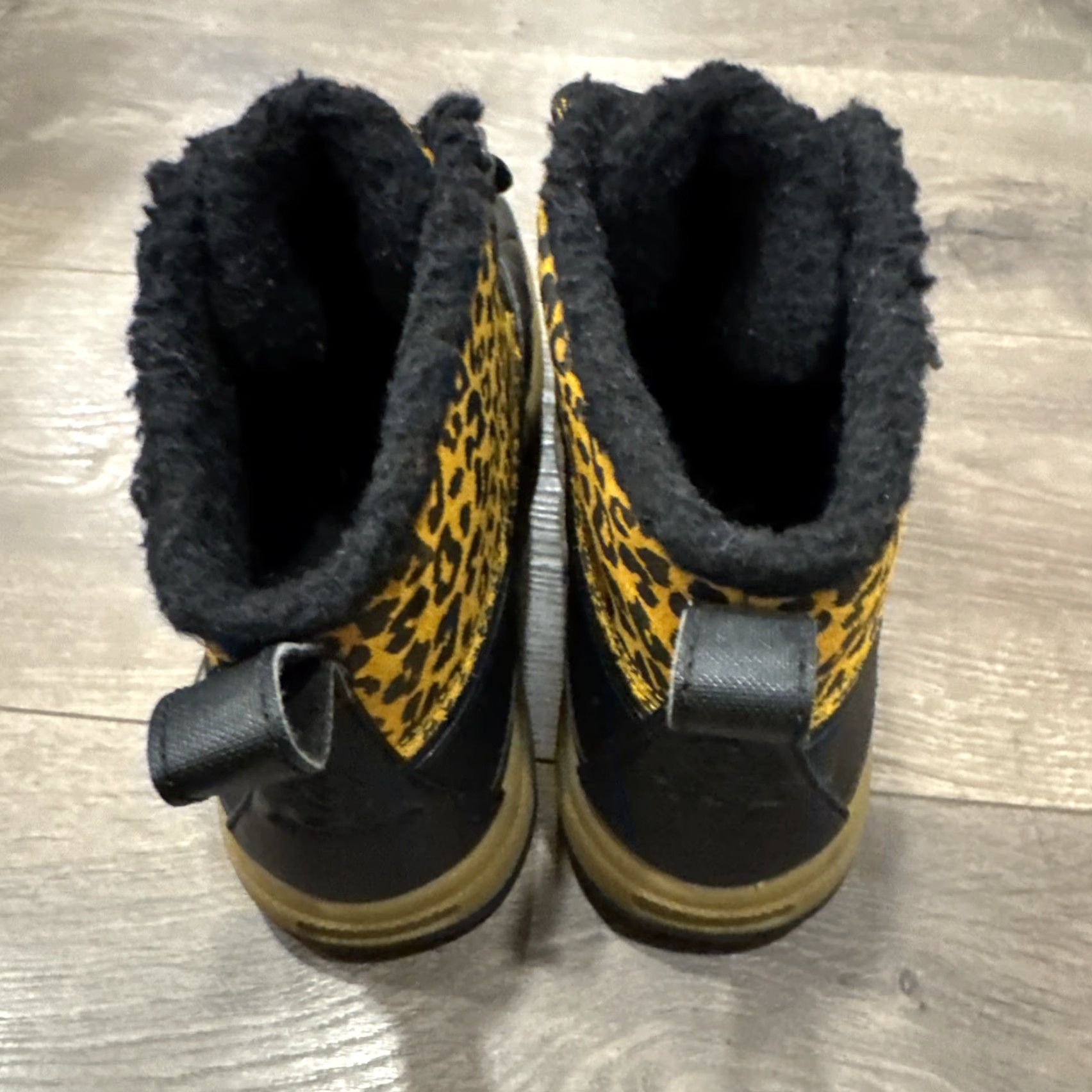 Nike Nike ACG Woodside CHUKA II Boots Women 8.5 Black Cheetah Animal Print Outdoor Sports 537345-700 Size US 8.5 / IT 38.5 - 5 Thumbnail