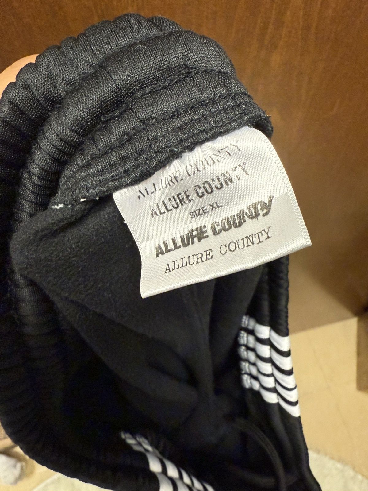 Vintage Allure County Track Pants Size US 36 / EU 52 - 3 Thumbnail
