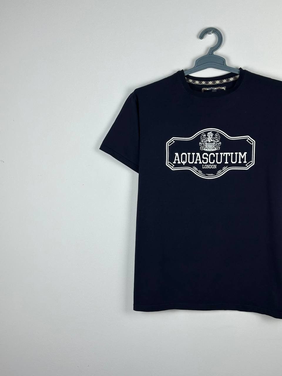 Aquascutum × Designer Aquascutum Big Logo Navy T Shirt Size US XL / EU 56 / 4 - 2 Thumbnail