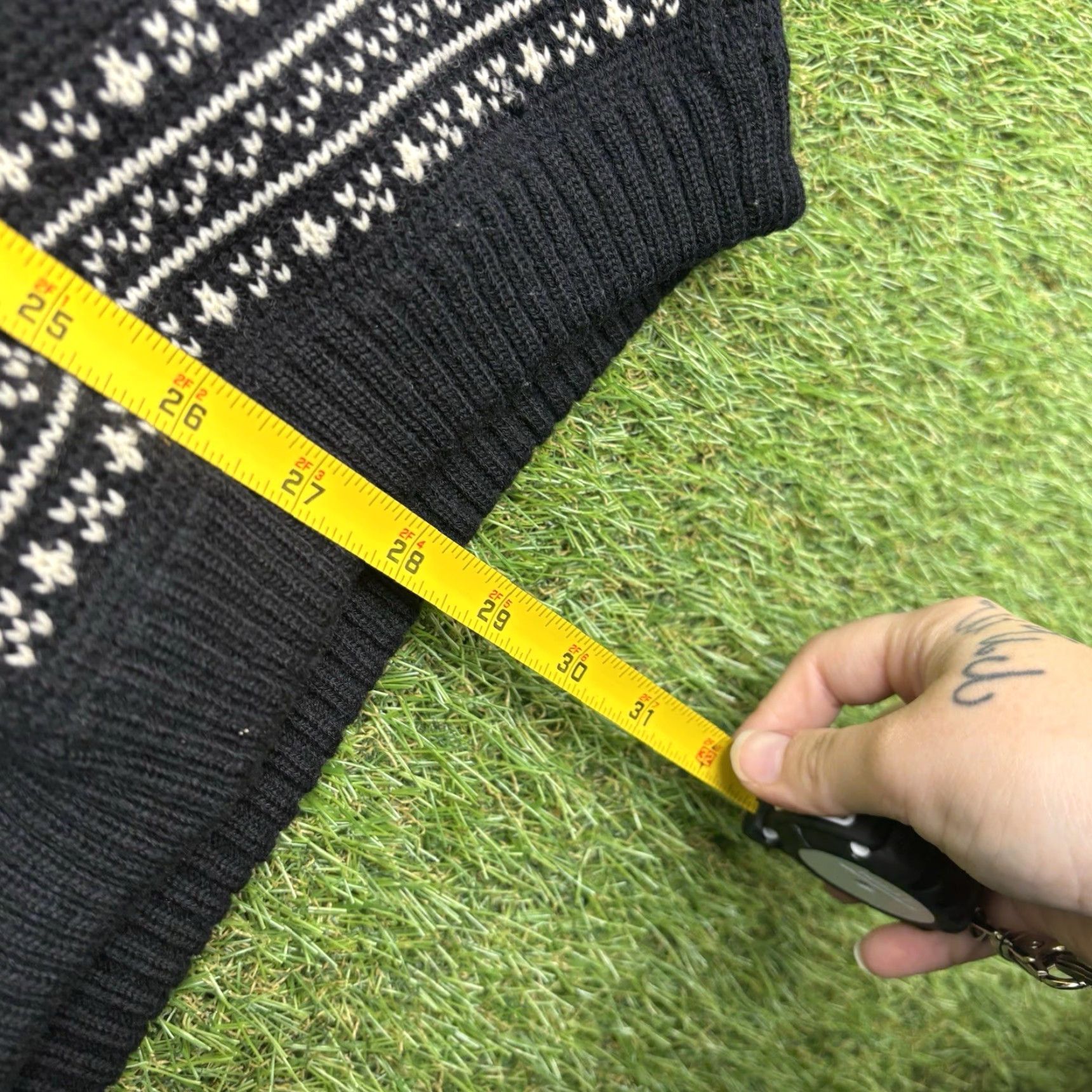 Vintage VINTAGE Charles Wolf Wool Sweater Mens M Nordic Norway Fair Isle Wool Pullover Knit Regular Black Grey All Seasons Long Sleeve Crew Neck Men 90s? Size US M / EU 48-50 / 2 - 5 Thumbnail