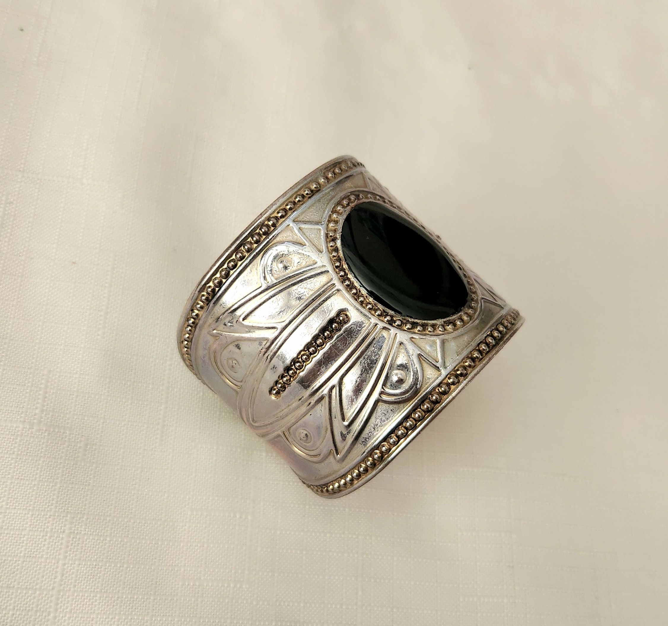 Other Black onyx Faux painted on Silver color Faux Cuff Bracelet Size ONE SIZE - 3 Thumbnail