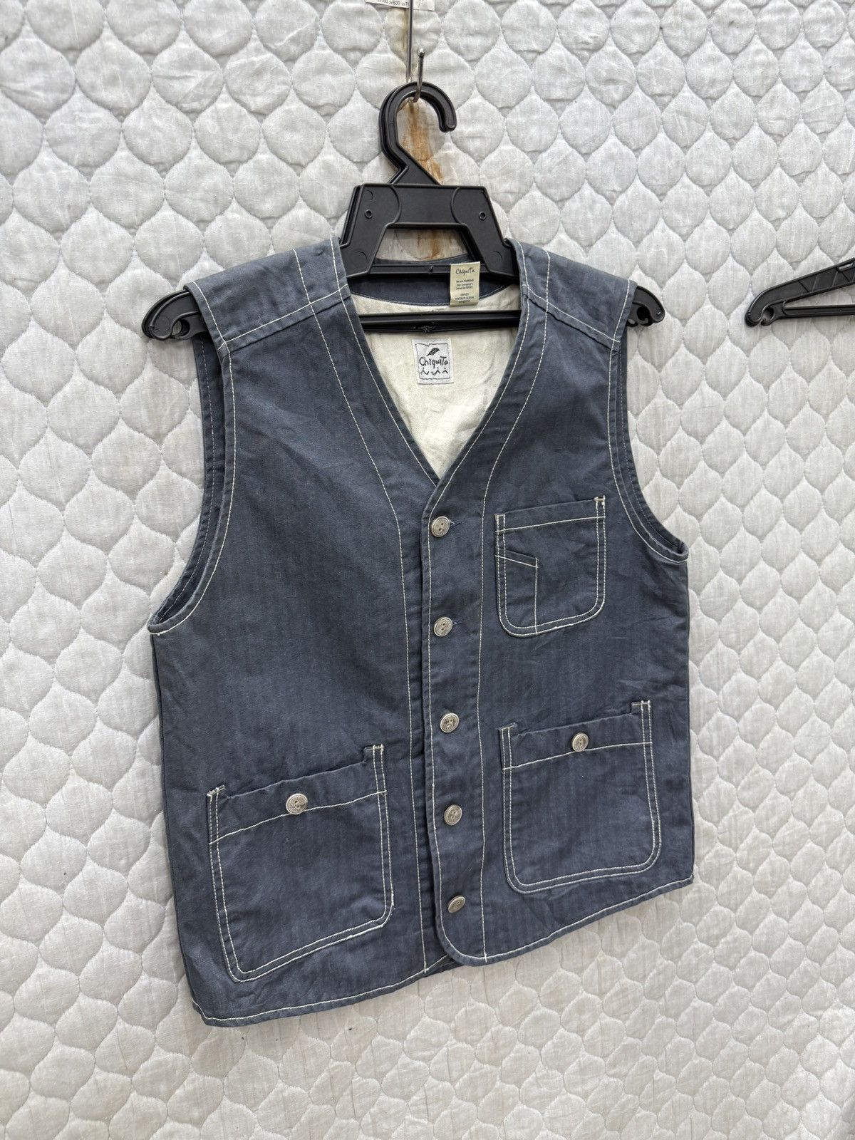 Hypebeast 🔥🔥🔥ARCHIVE CHIQUITA VEST Size US M / EU 48-50 / 2 - 3 Thumbnail