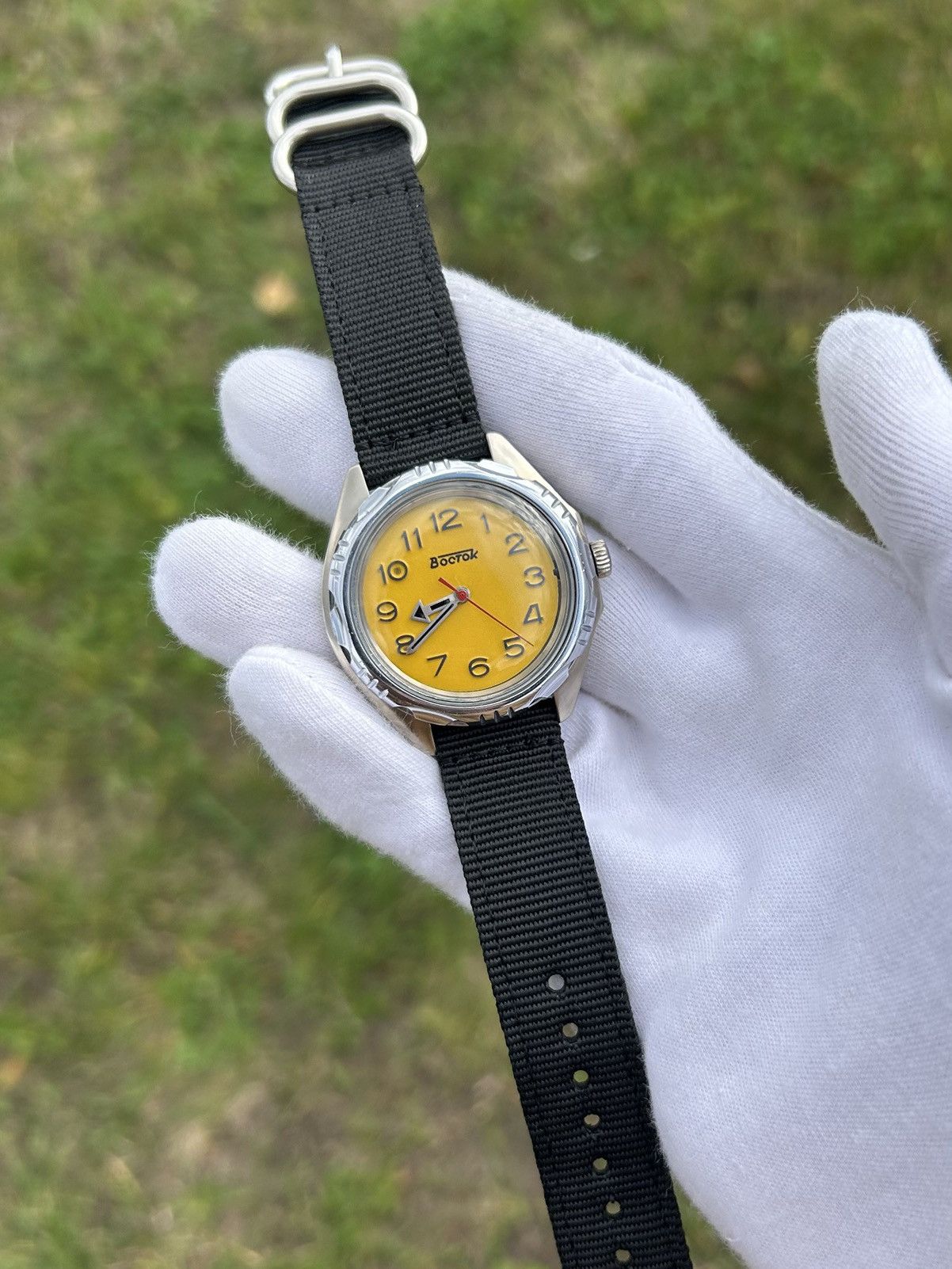 Vintage Vintage Watch Vostok USSR Soviet Mechanical Wristwatch 1980 Size ONE SIZE - 17 Thumbnail